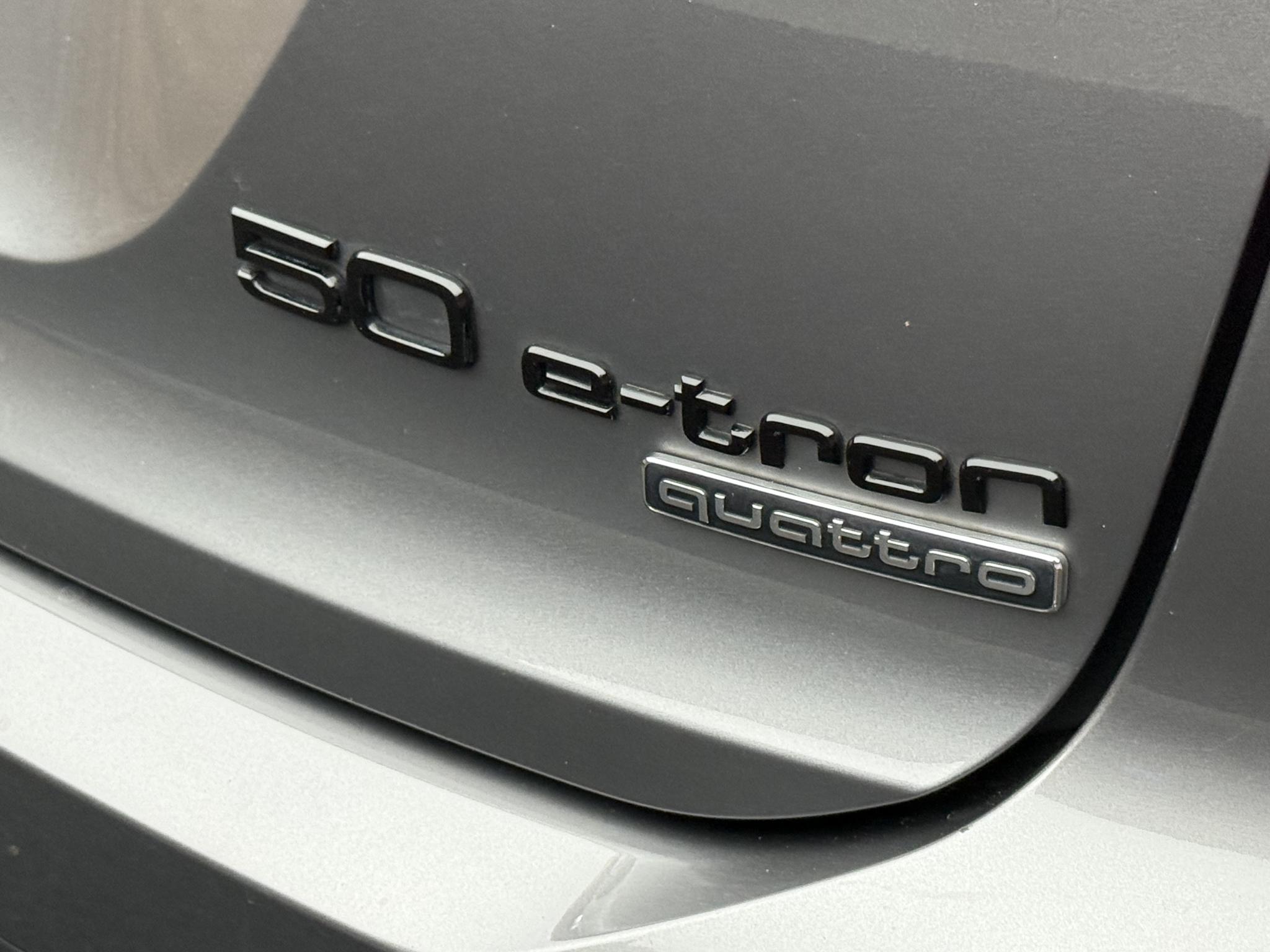 Foto van Audi Q4 50 E-tron