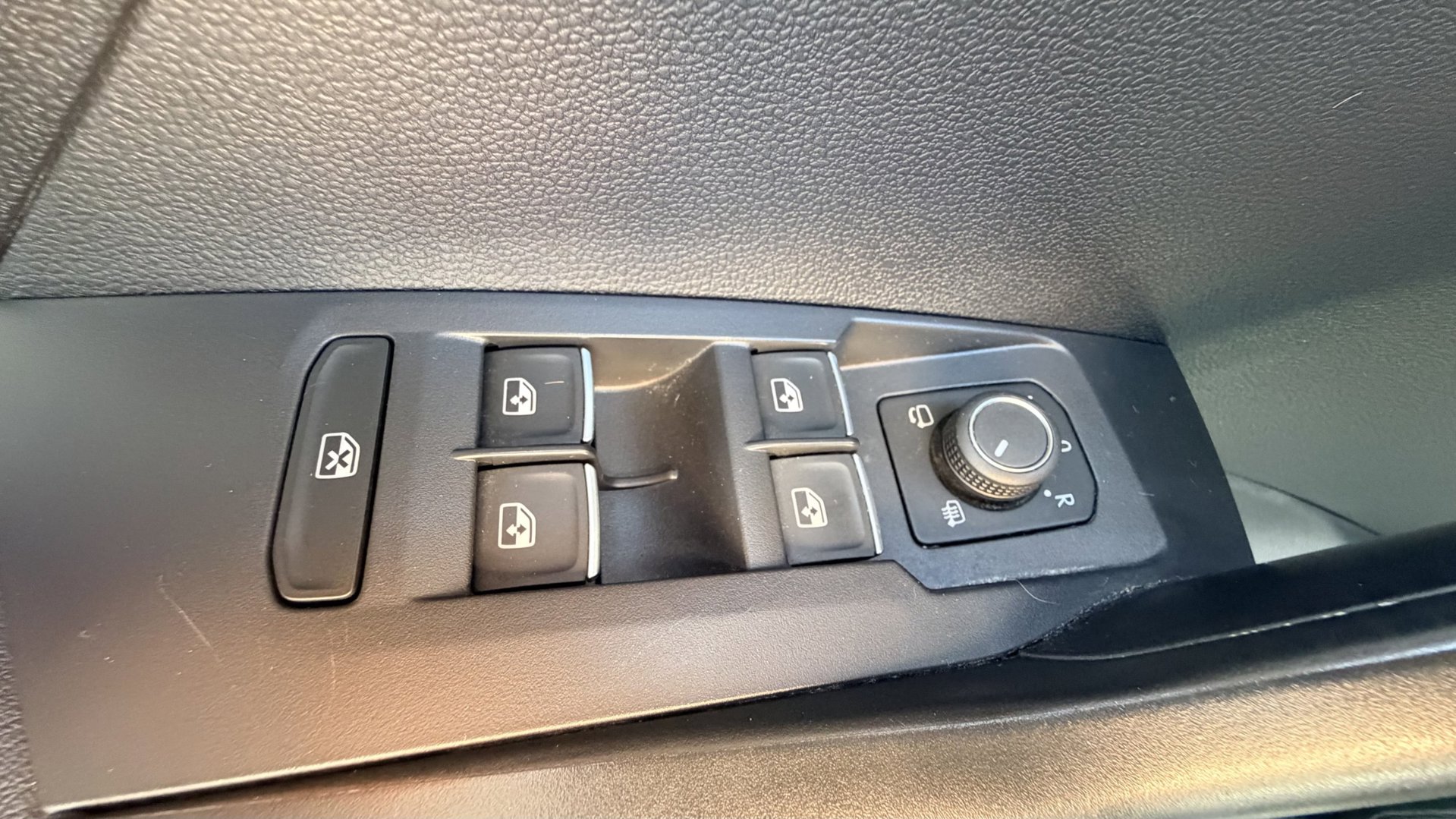 Foto van Volkswagen T-cross
