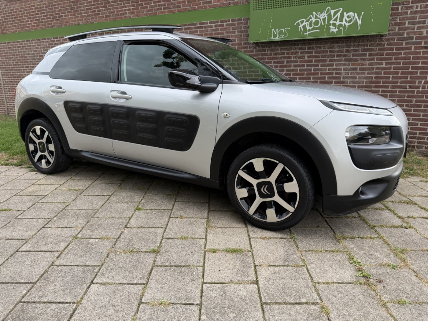 Foto van Citroen C4 Cactus