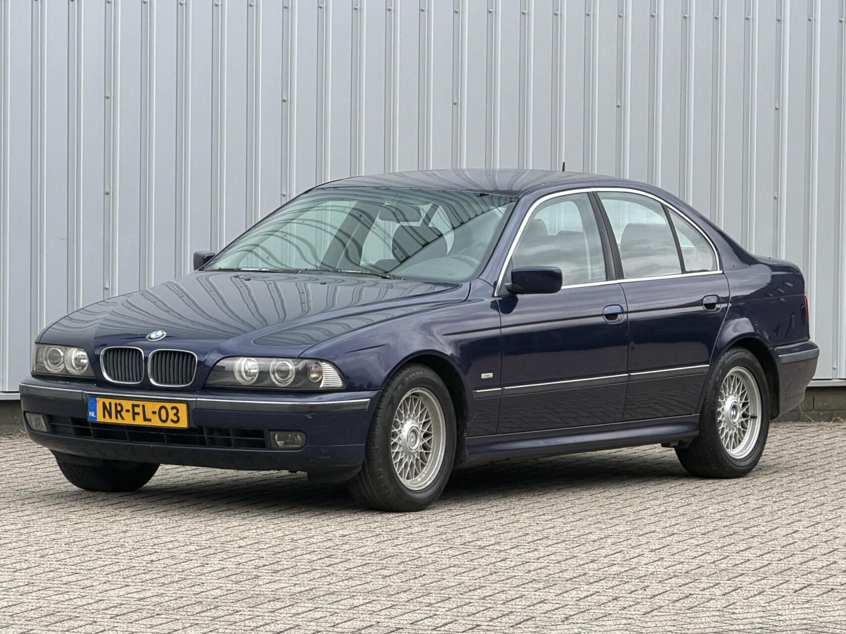 BMW 5er Reihe 520i xenon inruil mogelijk 1996 - voorkant