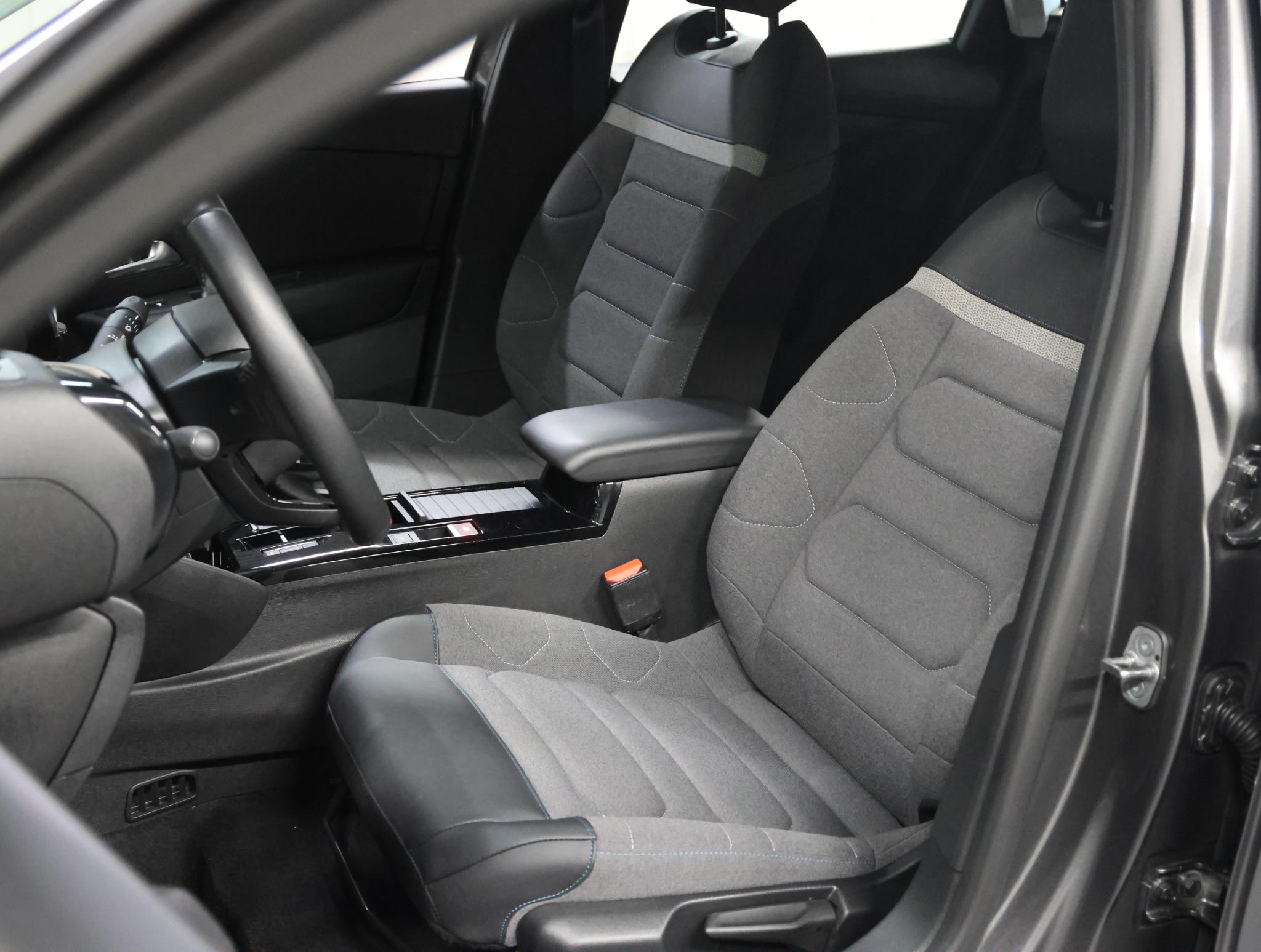 Foto van Citroen E-c4