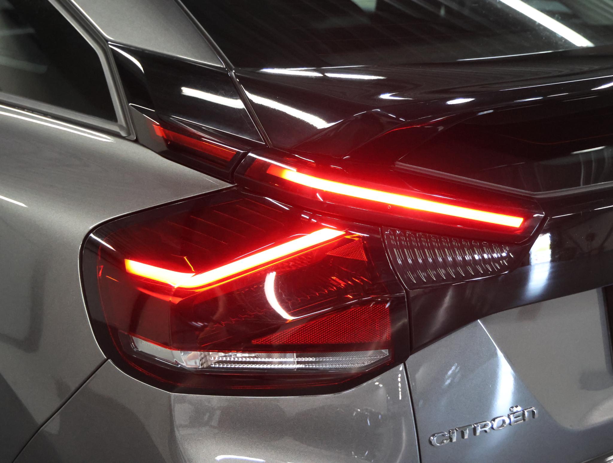 Foto van Citroen E-c4