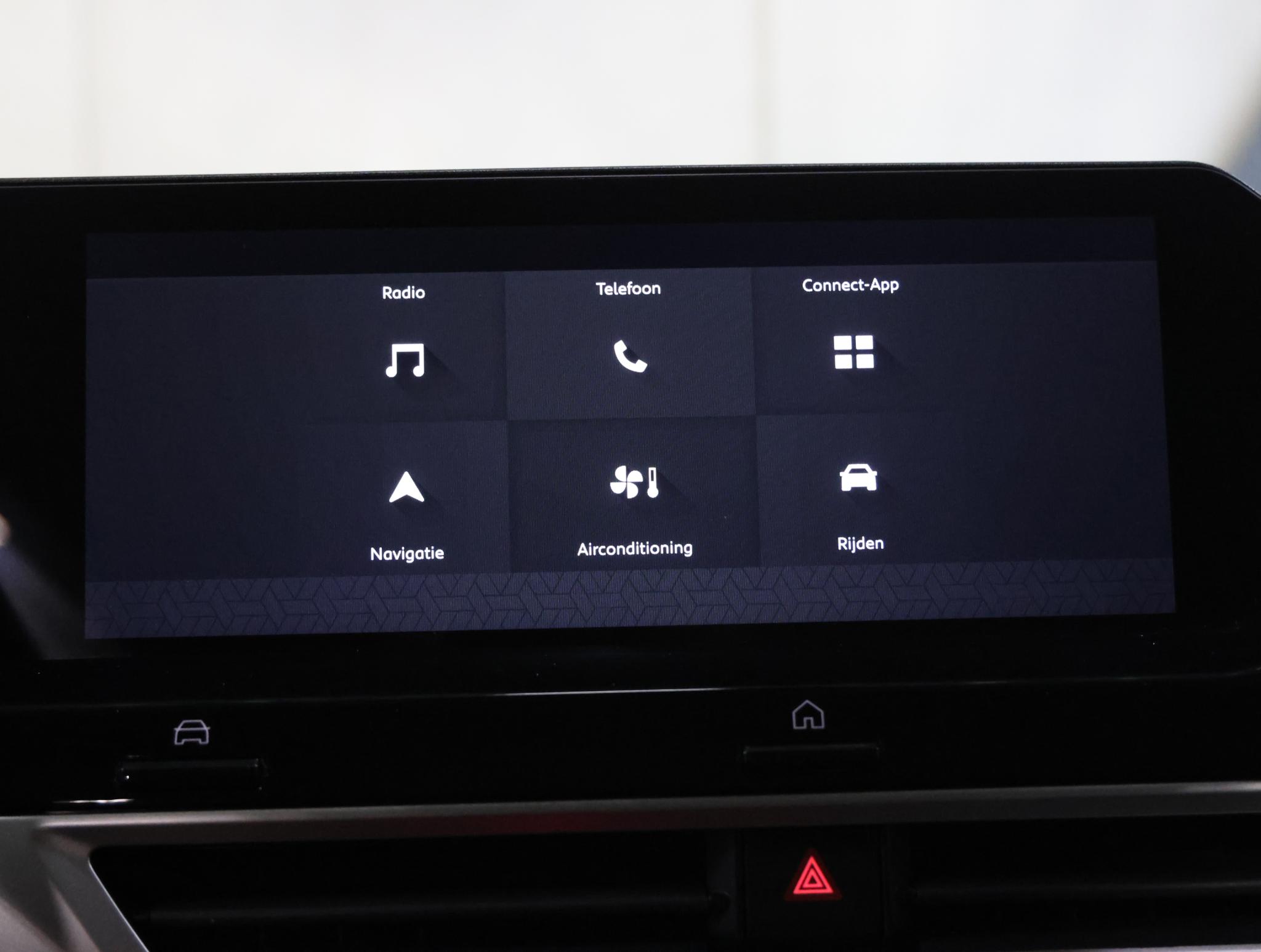 Foto van Citroen E-c4