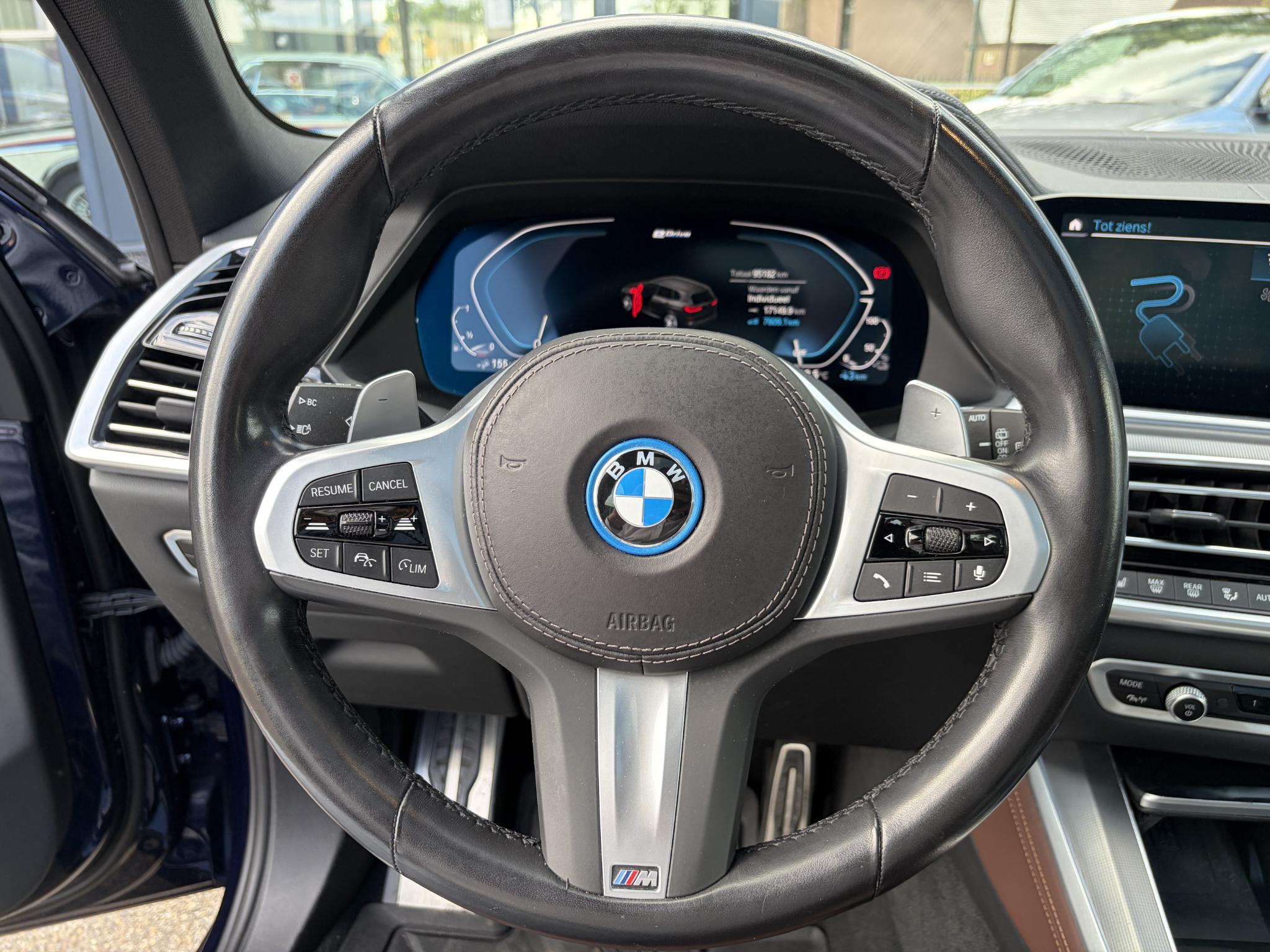 Foto van BMW X5 Xdrive45e