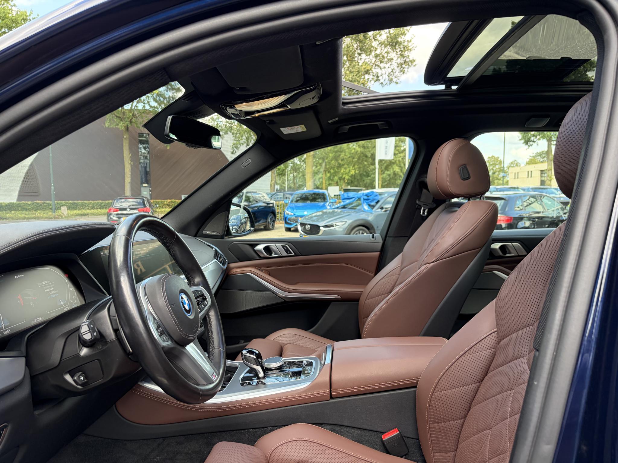 Foto van BMW X5 Xdrive45e