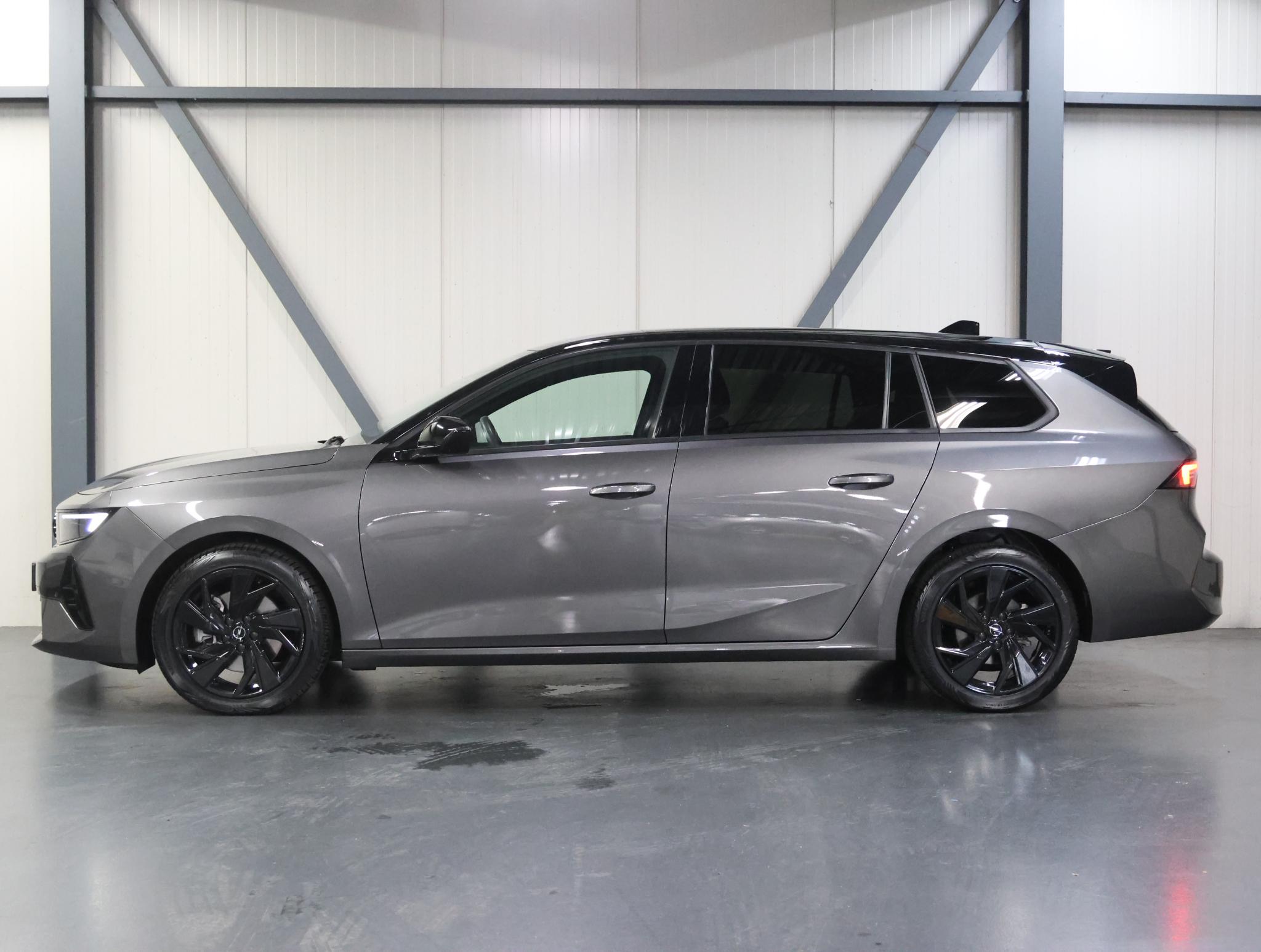 Foto van Opel Astra Sports Tourer