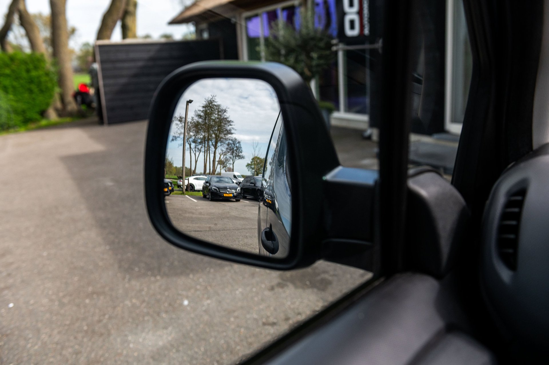 Foto van Peugeot Partner