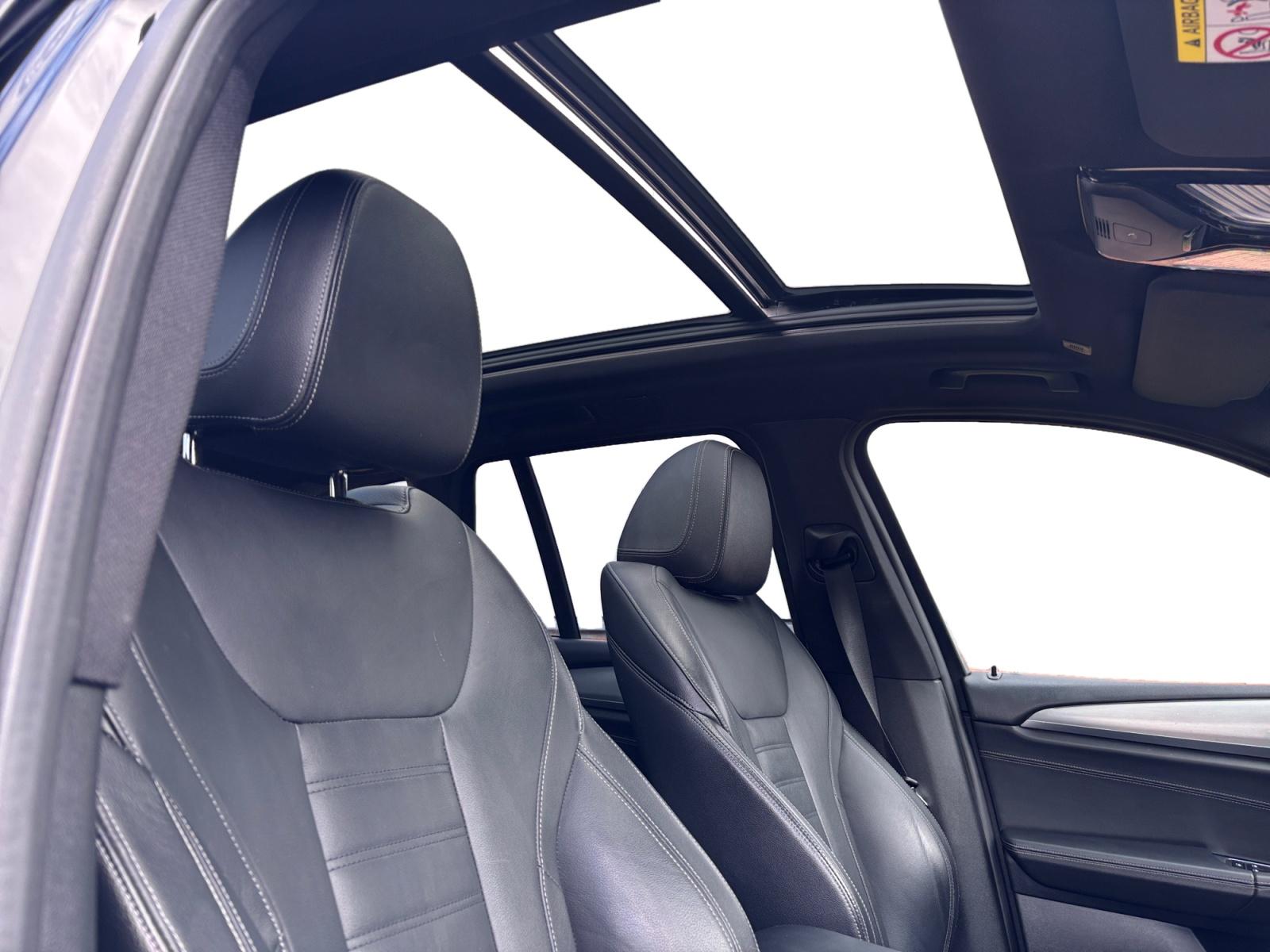 Foto van BMW X3 Xdrive20i