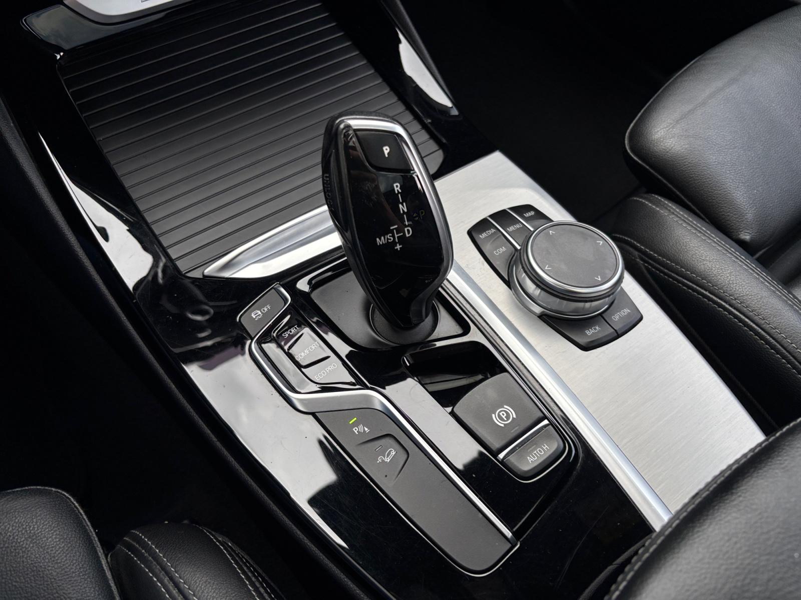 Foto van BMW X3 Xdrive20i