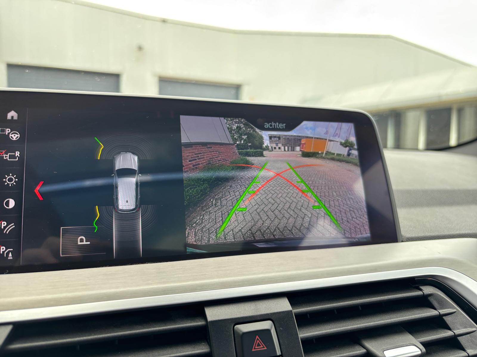 Foto van BMW X3 Xdrive20i