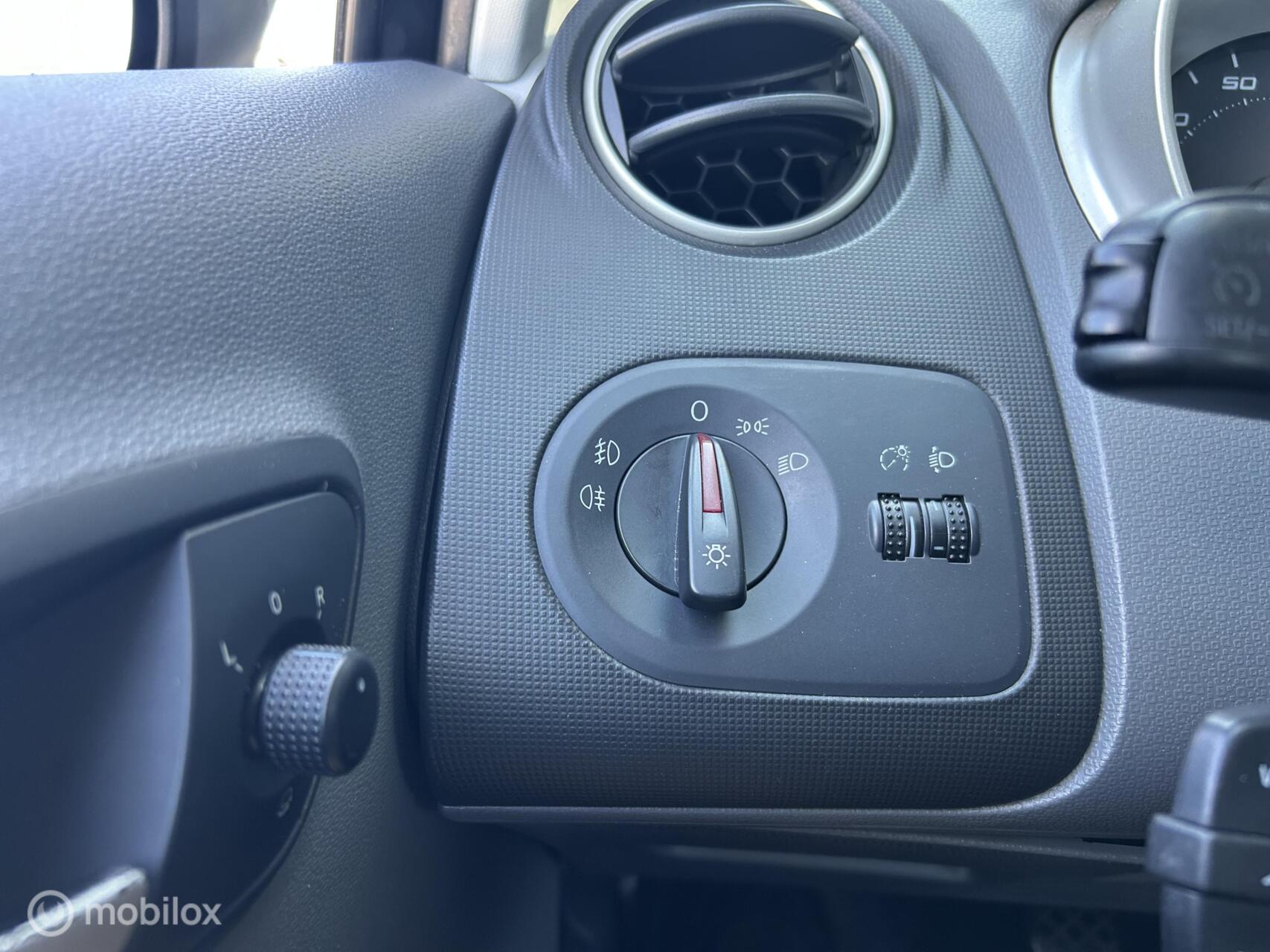 Foto van Seat Ibiza SC