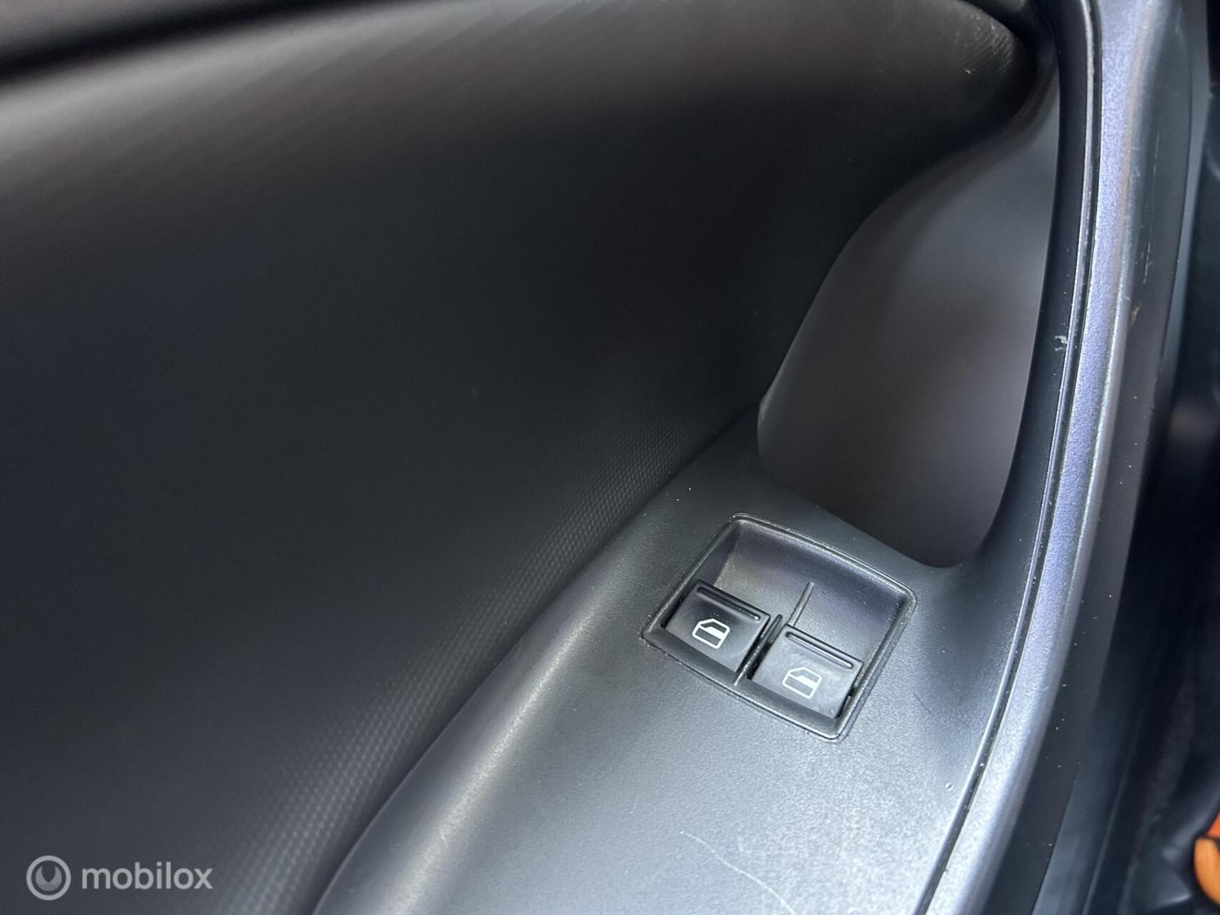 Foto van Seat Ibiza SC
