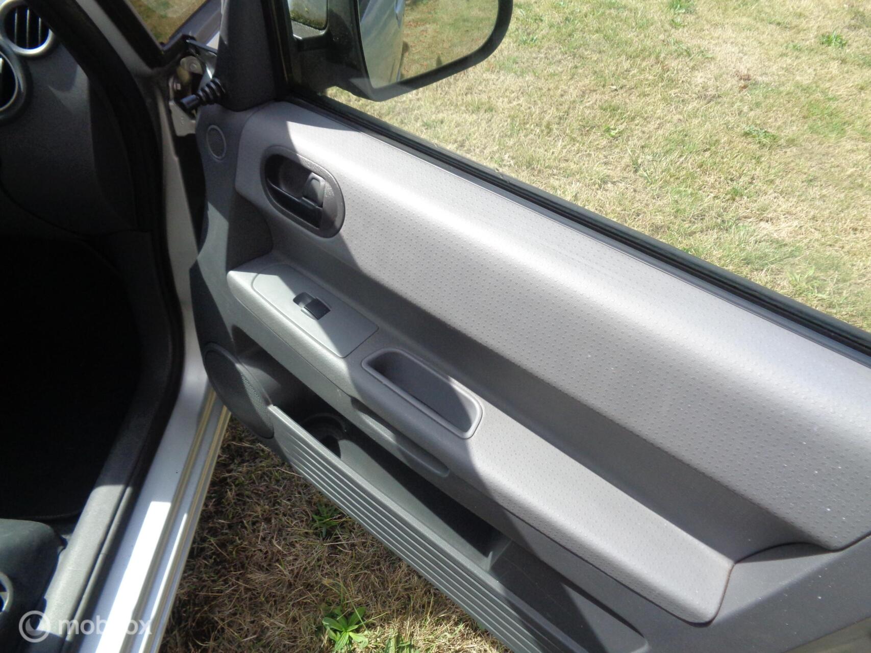 Foto van Mitsubishi Mitsubishi Colt
