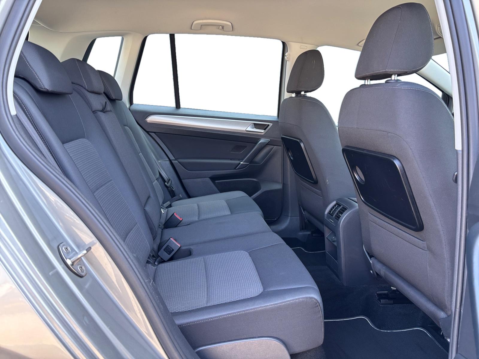 Foto van Volkswagen Golf Sportsvan