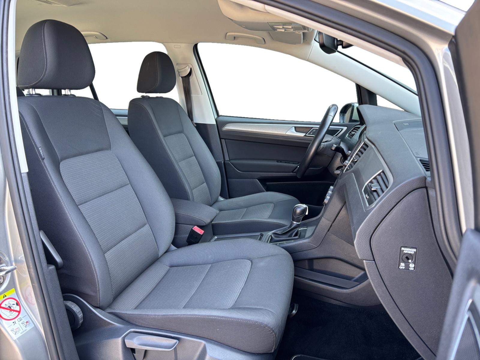 Foto van Volkswagen Golf Sportsvan