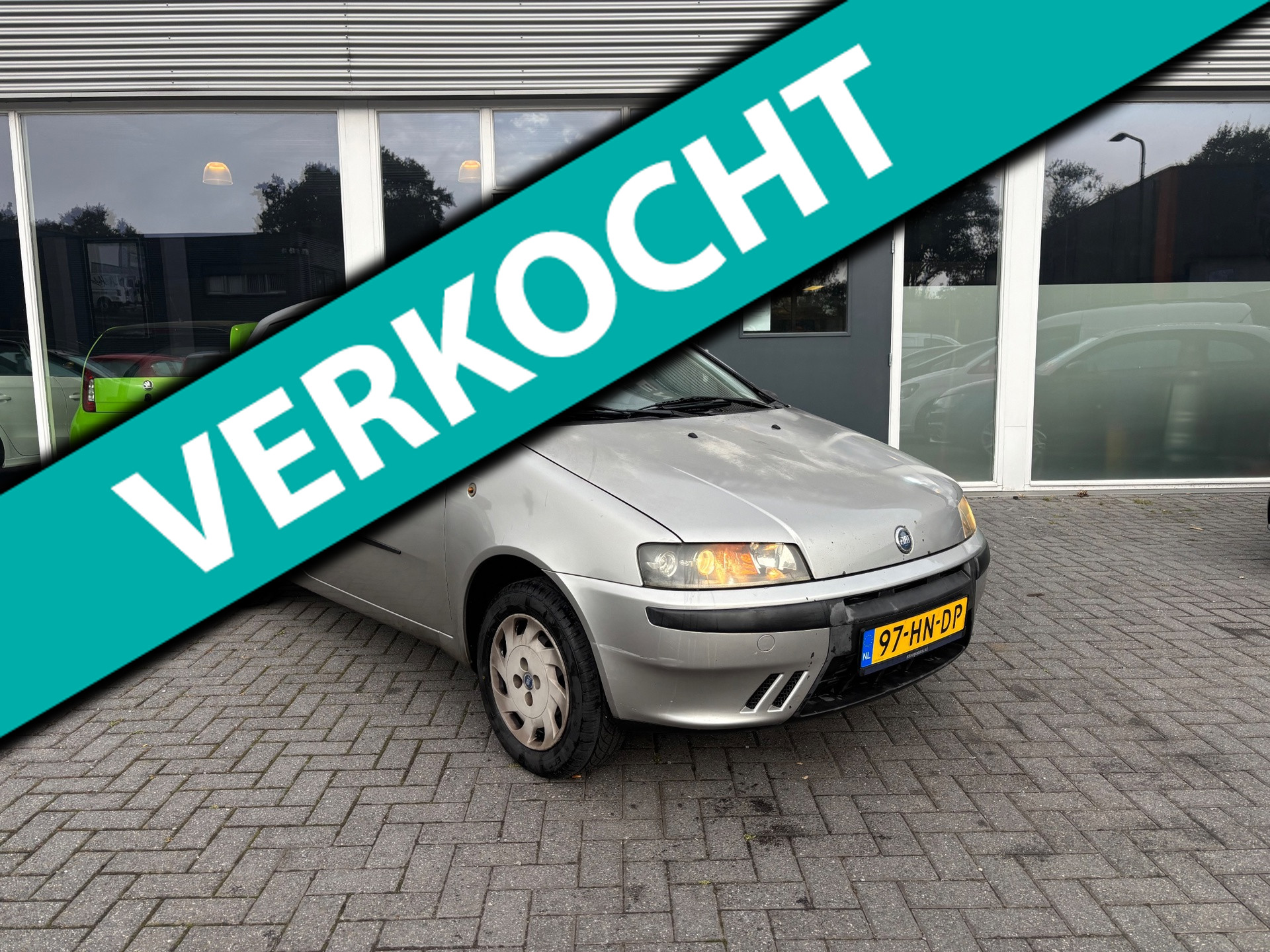 Fiat Fiat Punto 1.2 A.P.K 27-08-2027 / INSTAPPEN EN RIJDEN MAAR !!! 2001 - voorkant