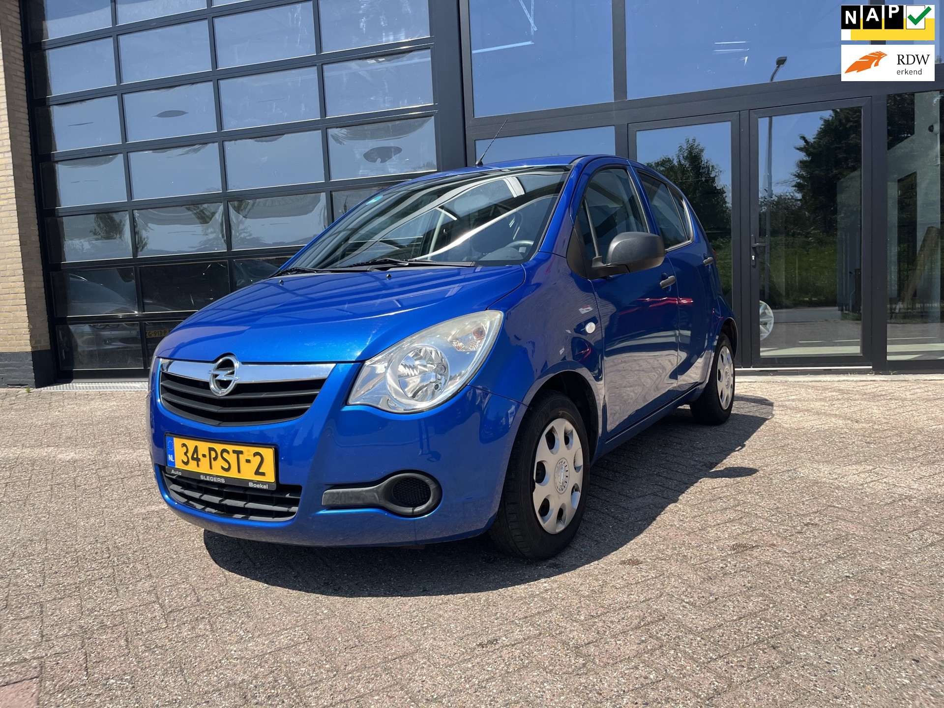 Opel Agila Selection ,Hoge instap, Zuinig 2011 - voorkant