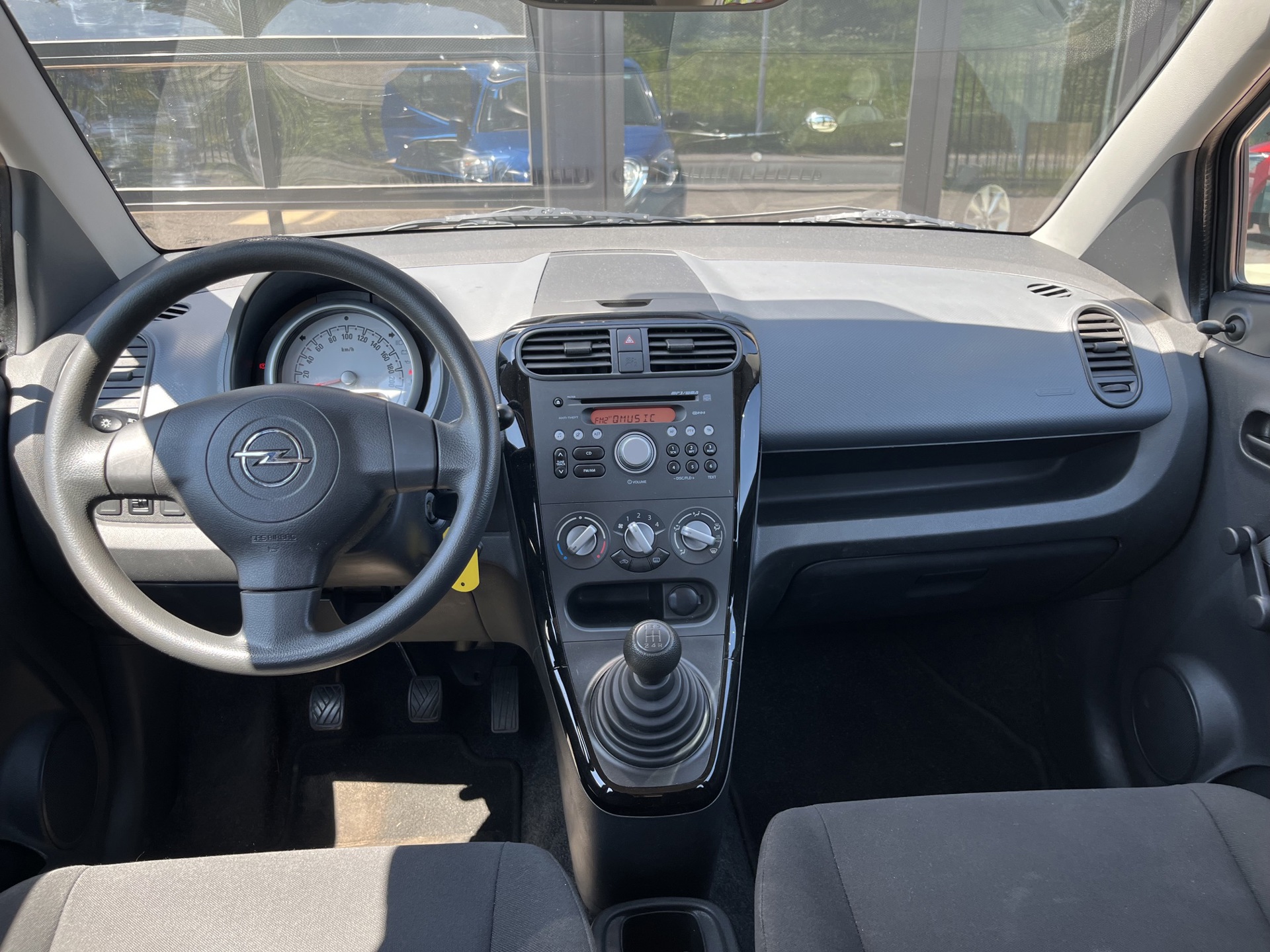 Foto van Opel Agila