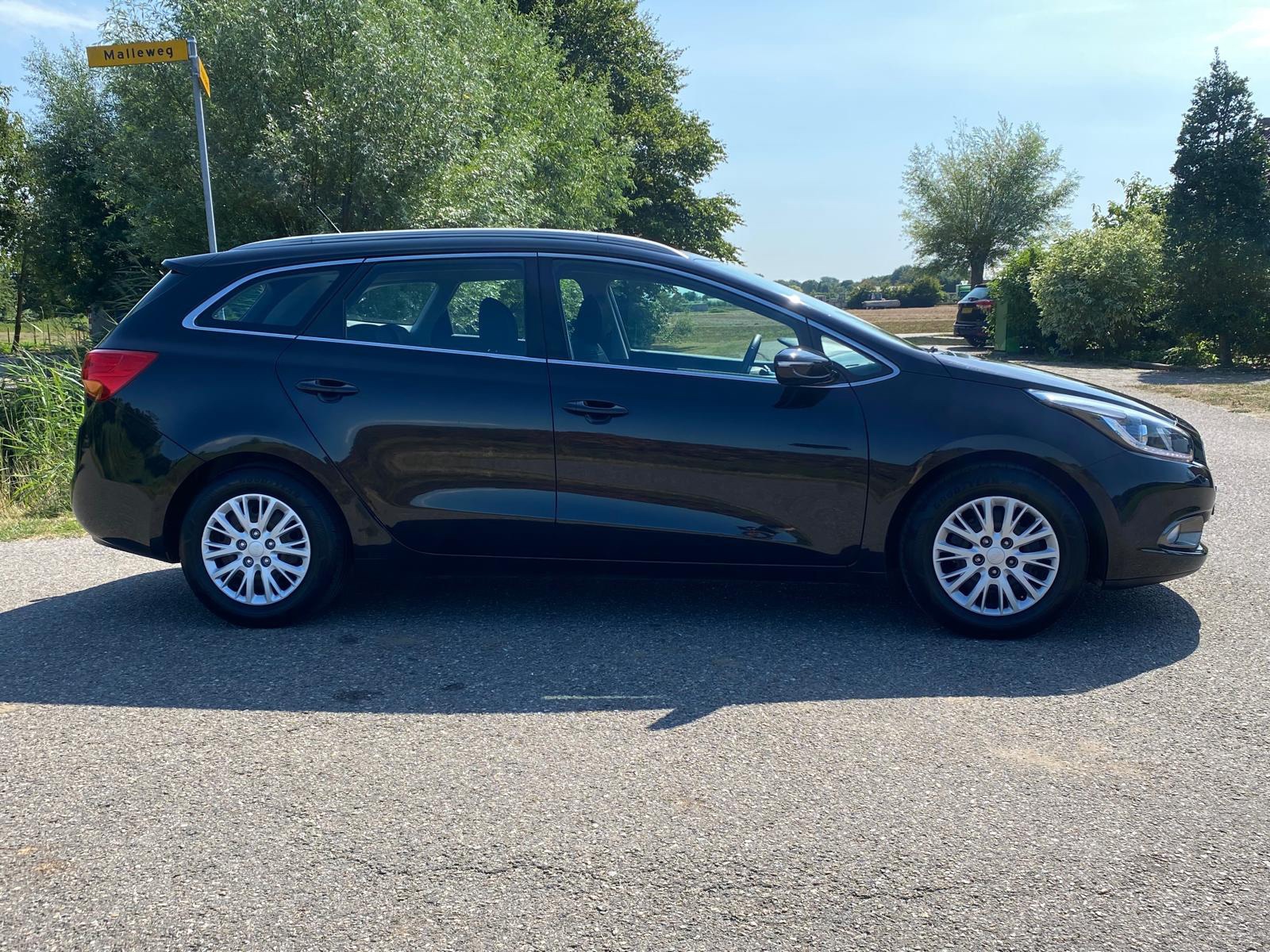 Foto van Kia Cee D