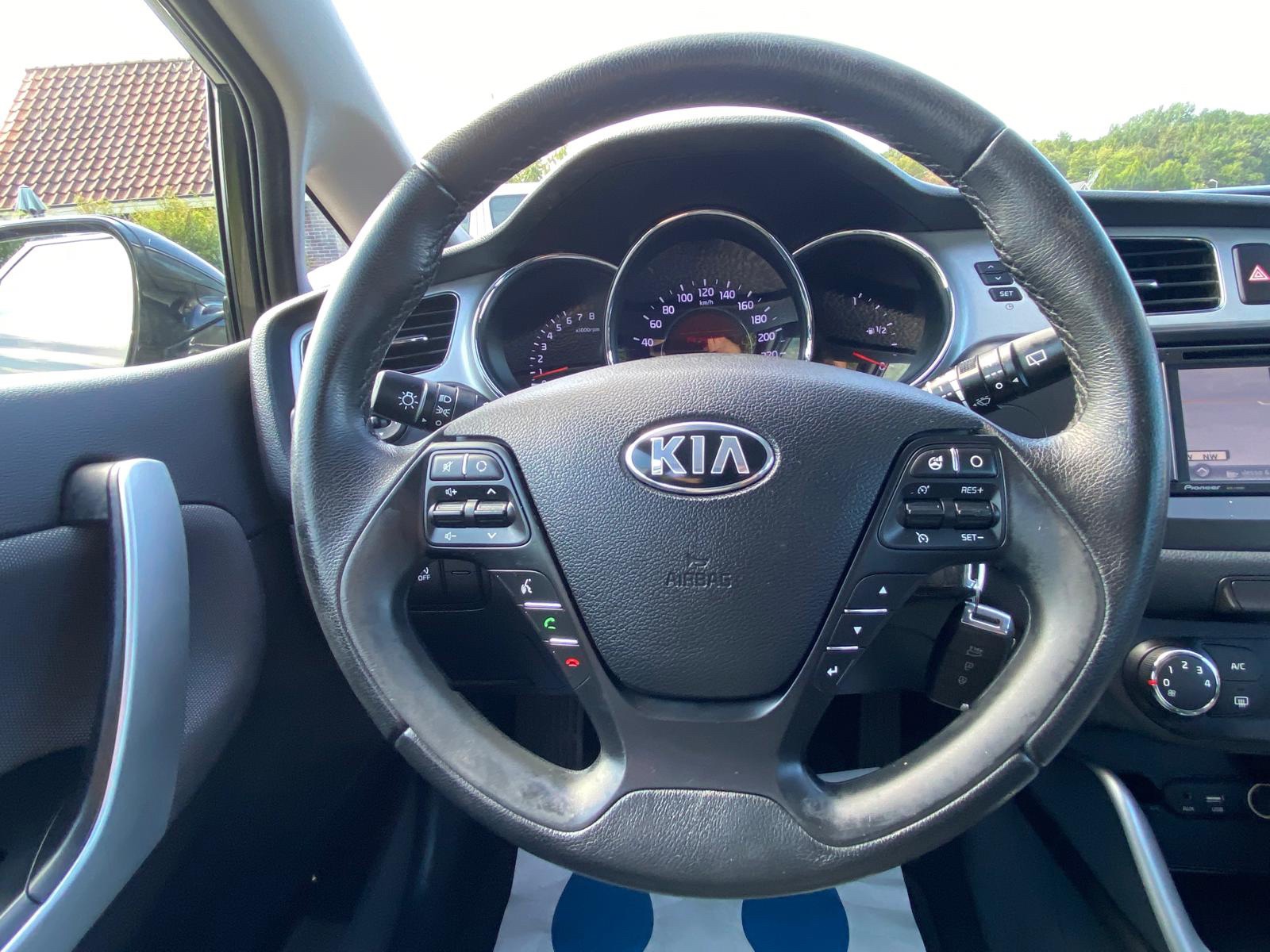 Foto van Kia Cee D
