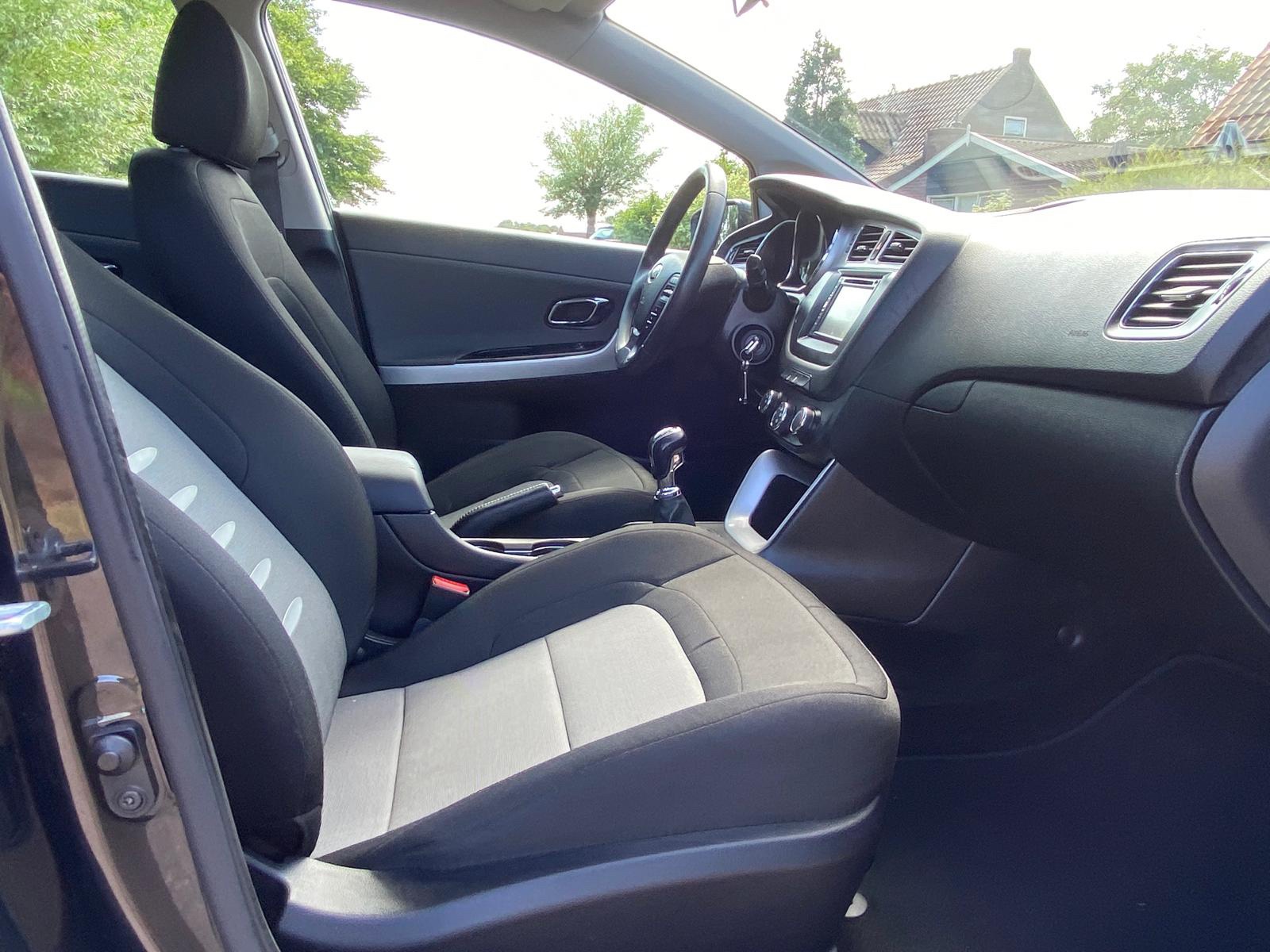 Foto van Kia Cee D