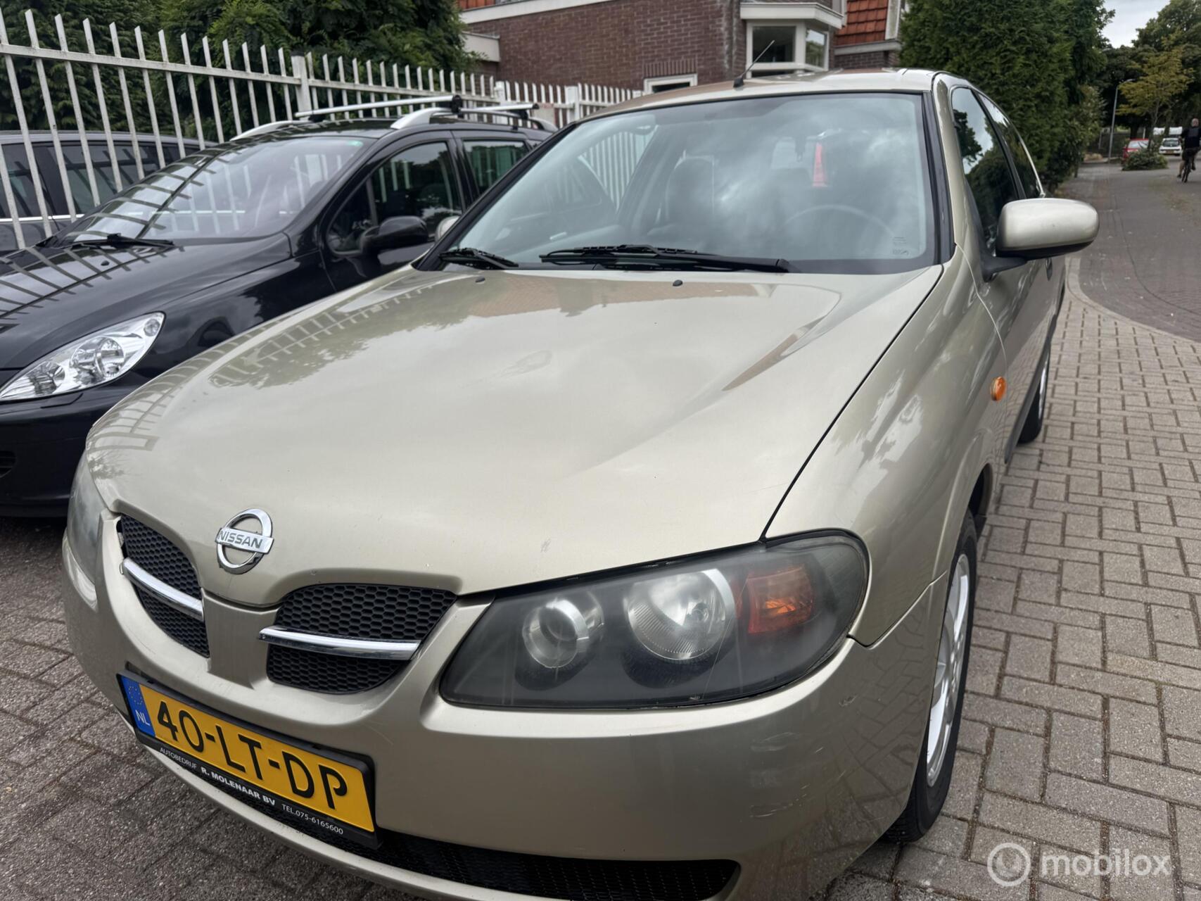 Nissan Nissan Almera 1.8 Acenta 2003 - voorkant