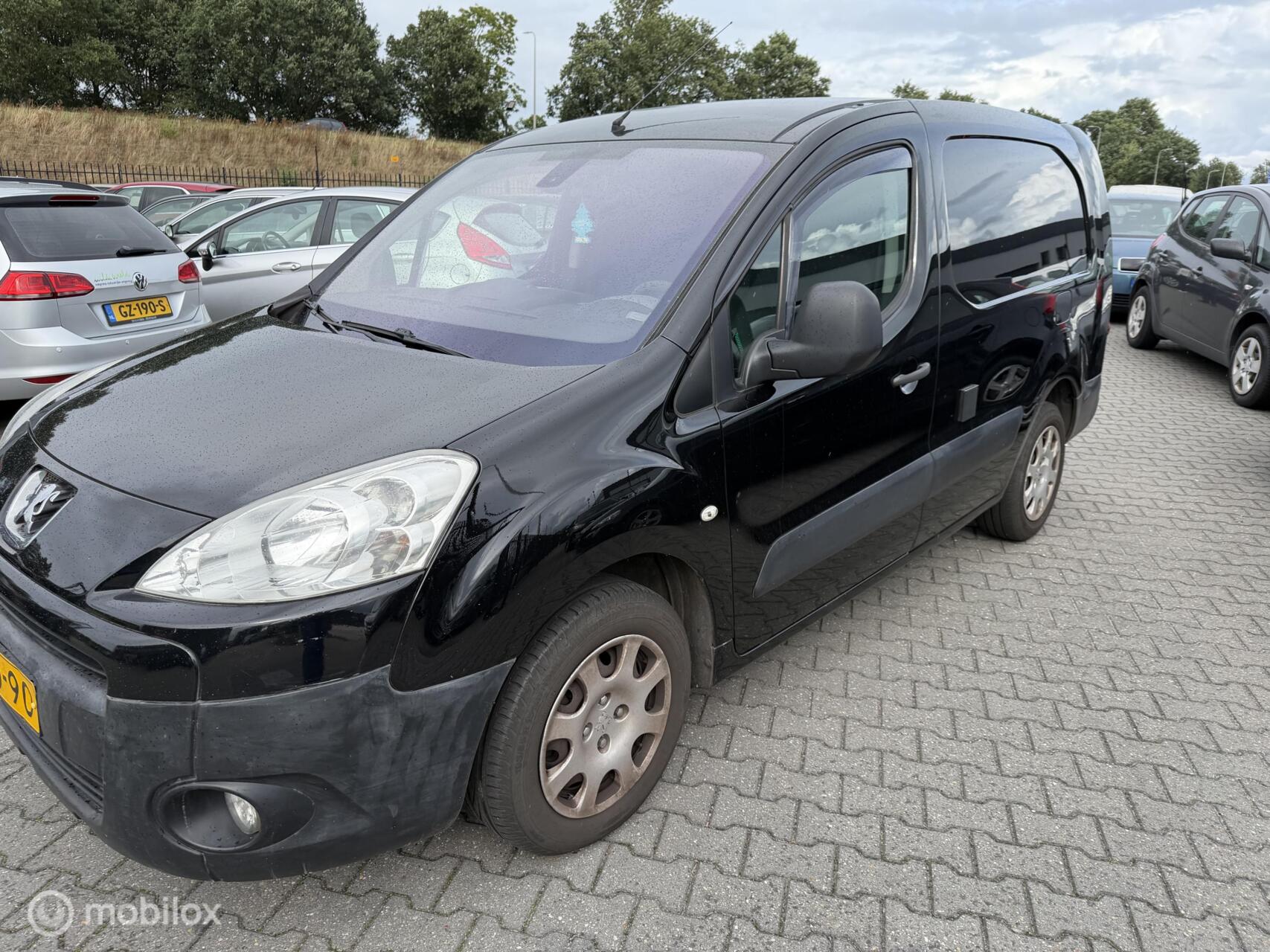 Foto van Peugeot Partner