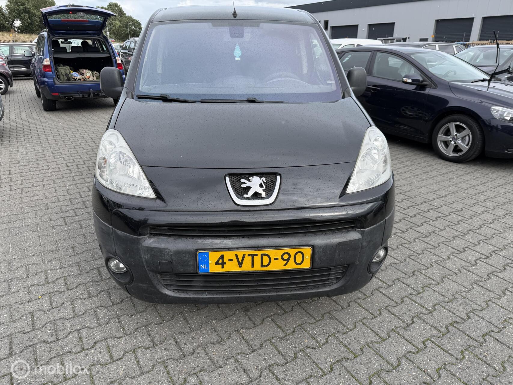 Foto van Peugeot Partner
