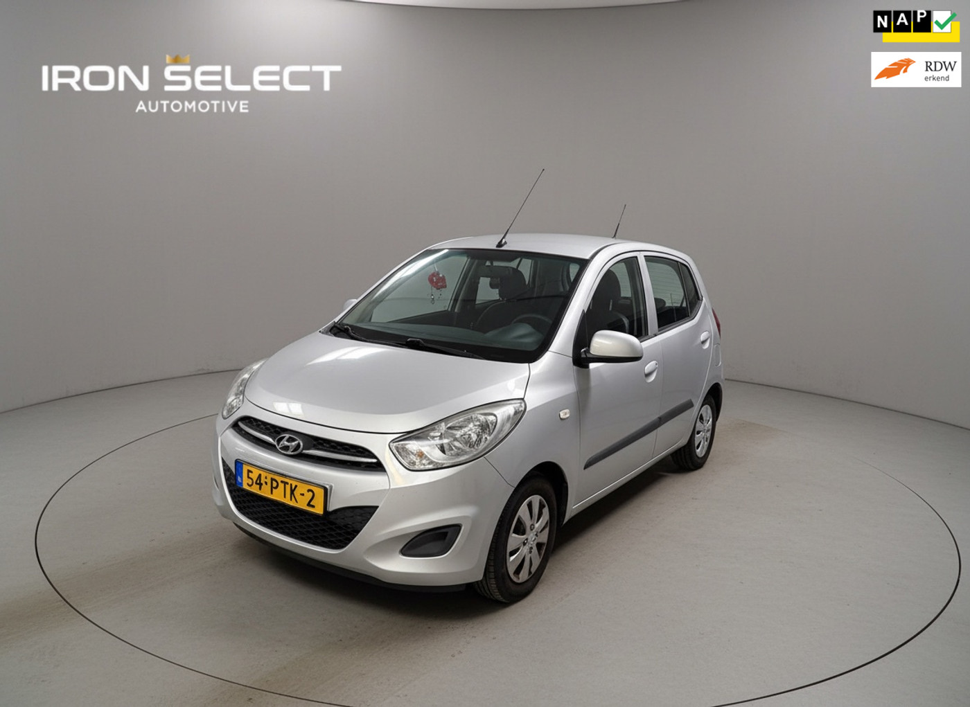 Hyundai I 10 1.1 i-Drive Cool NL AUTO 2011 - voorkant