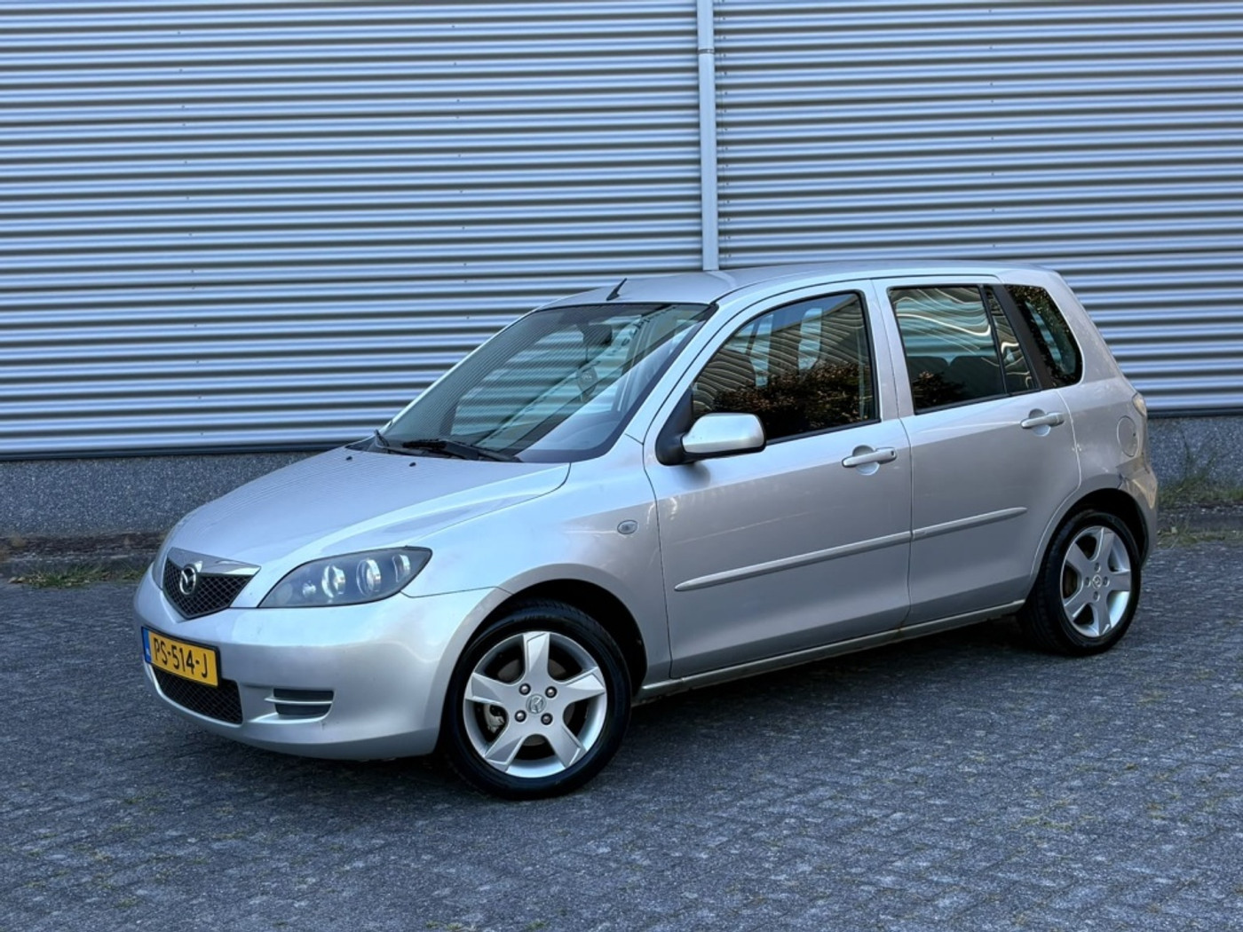 Mazda Mazda 2 1.4 Exclusive AUTOMAAT Airco Trekhaak APK 2007 - voorkant
