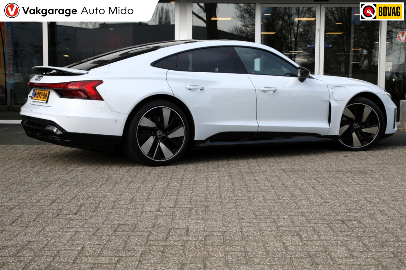 Foto van Audi E-tron GT