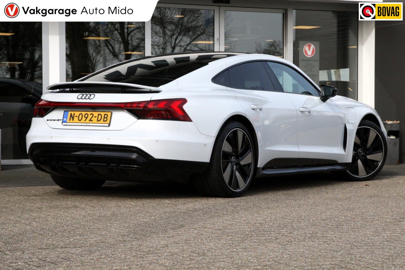 Foto van Audi E-tron GT