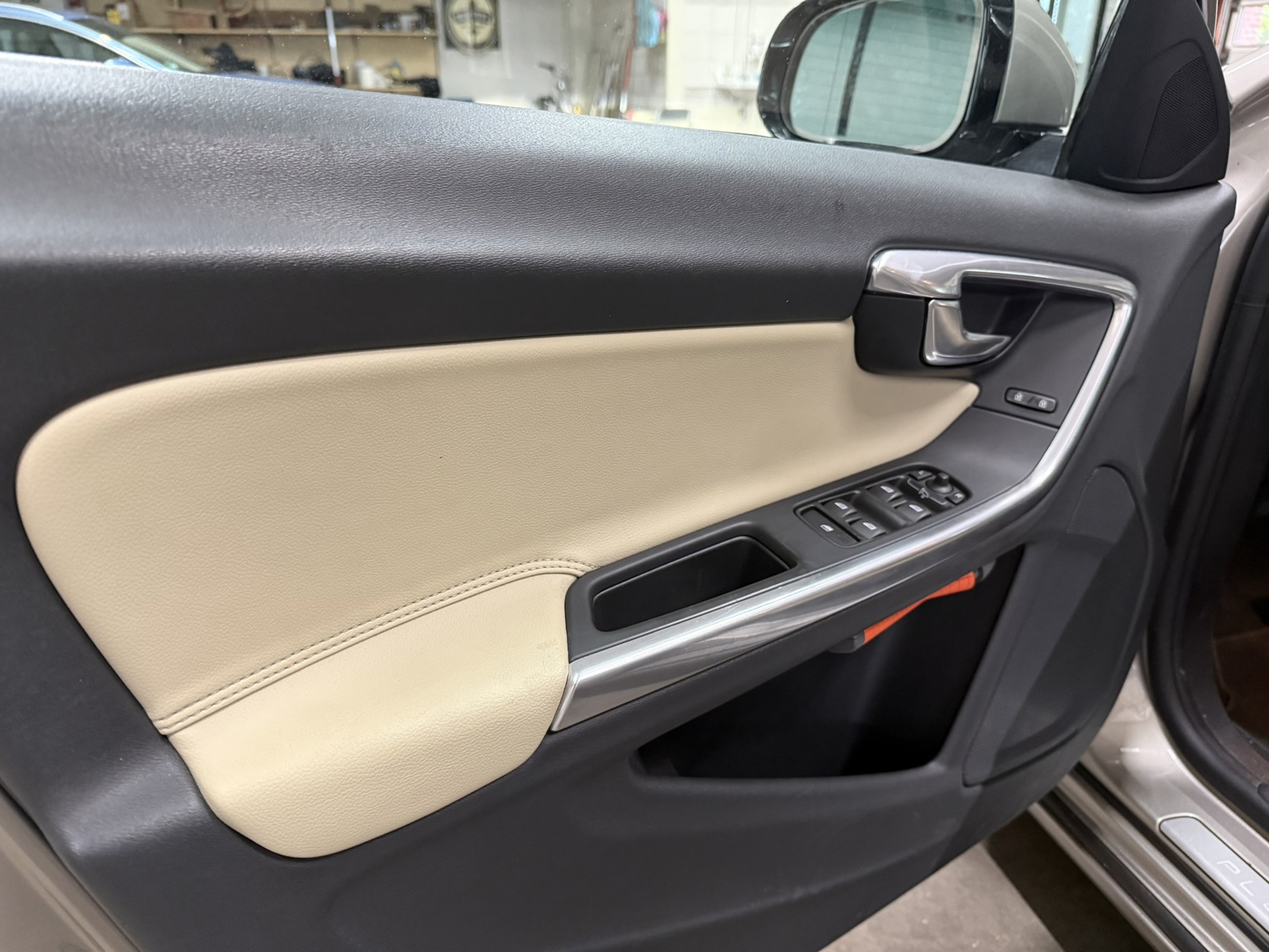 Foto van Volvo V60 Plug In Hybrid