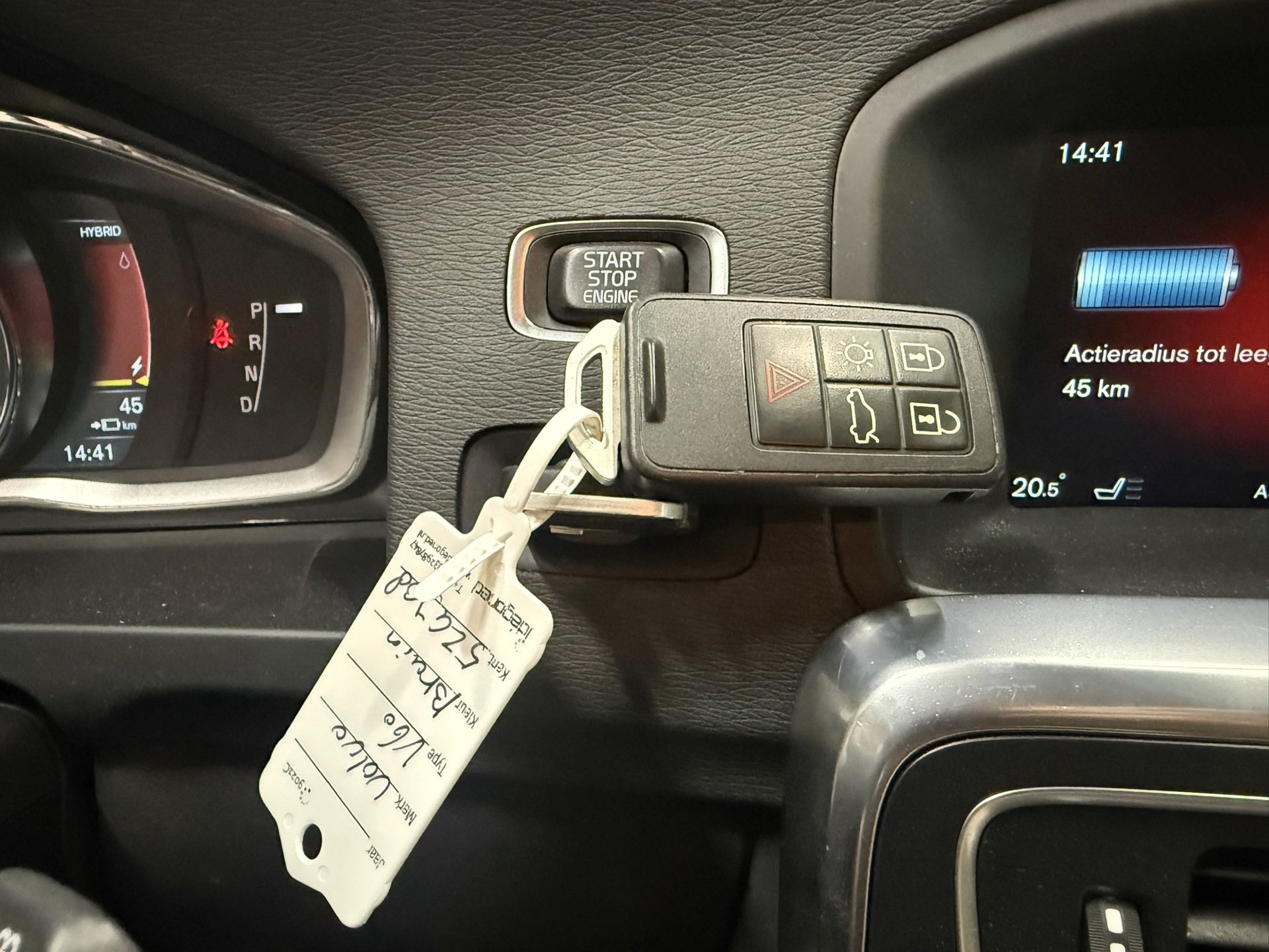 Foto van Volvo V60 Plug In Hybrid