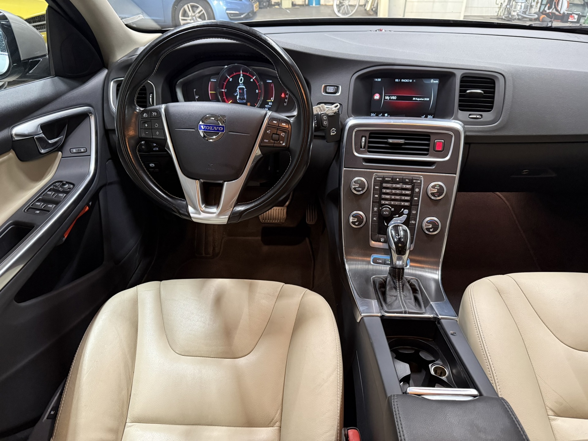 Foto van Volvo V60 Plug In Hybrid