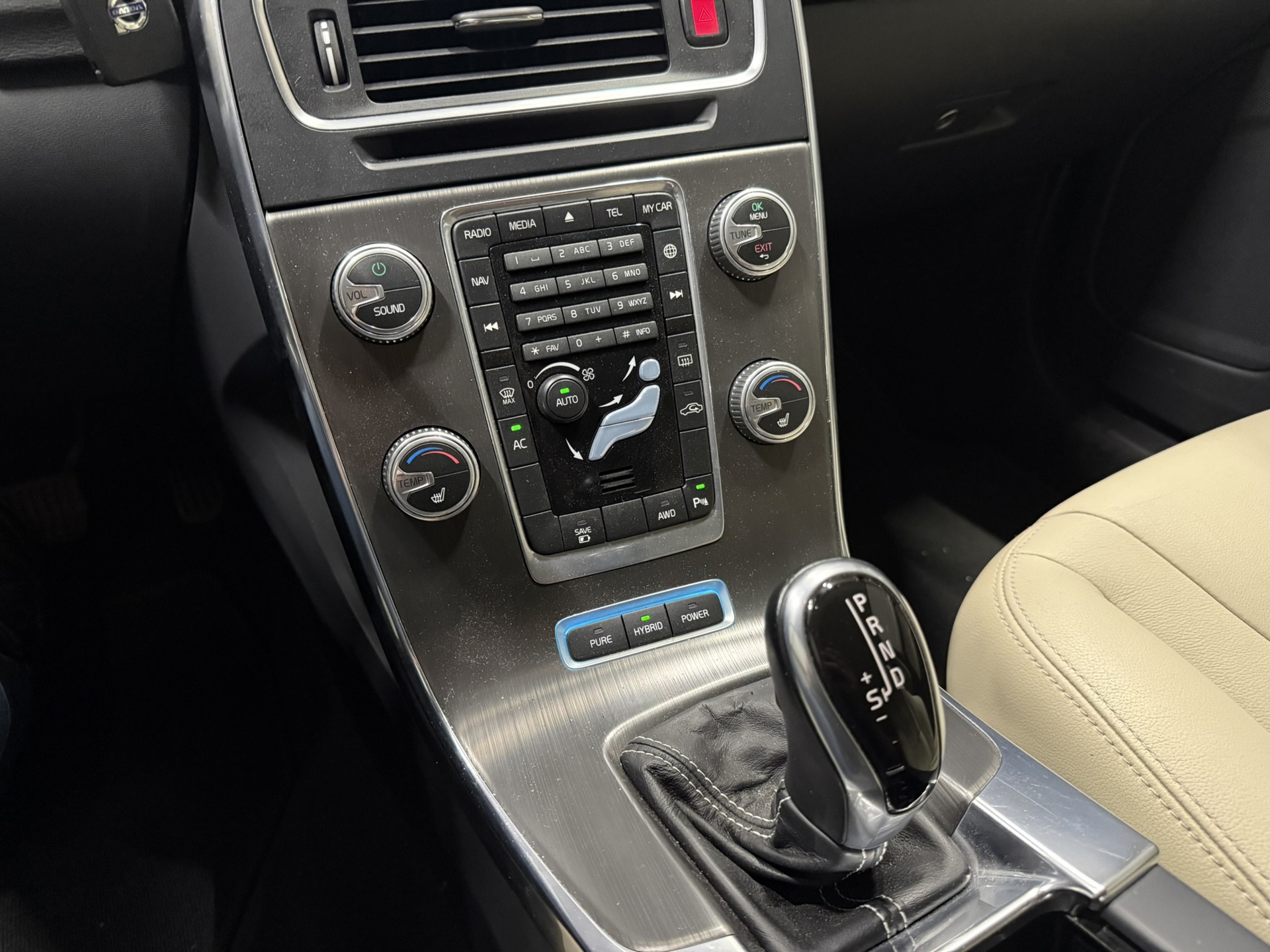 Foto van Volvo V60 Plug In Hybrid