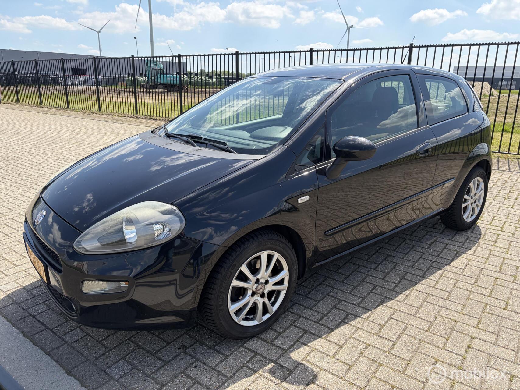 Fiat Fiat Punto 1.3 M-Jet Dynamic 2012 - voorkant