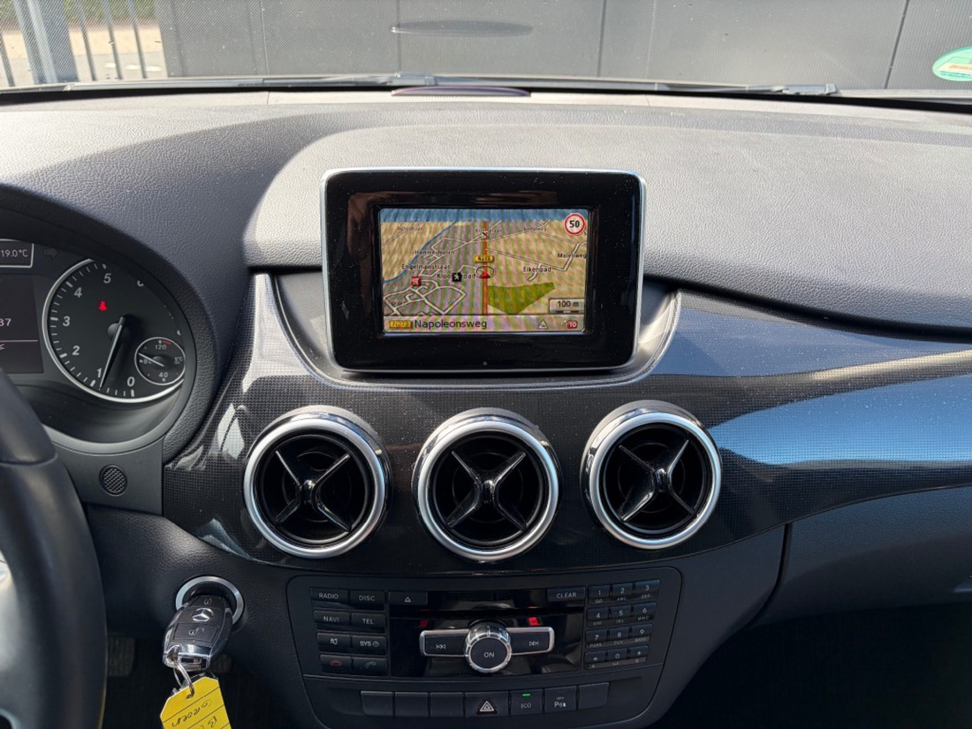 Foto van Mercedes-Benz B 180