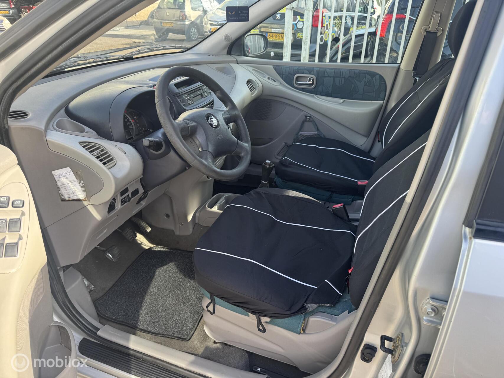 Foto van Nissan Nissan Almera Tino