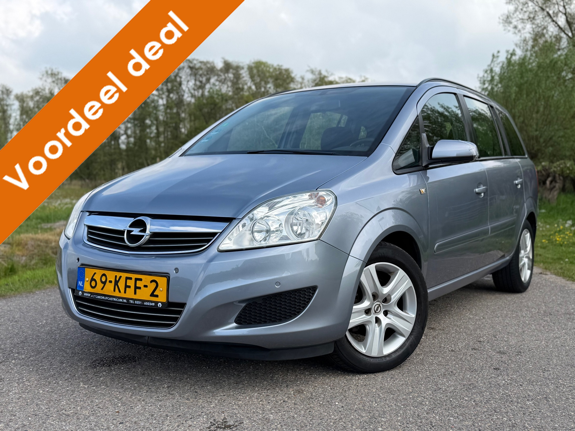 Opel Zafira 1.8 Cosmo / 7 Persoons / NAP / Radio-cd Speler / cruise control 2009 - voorkant