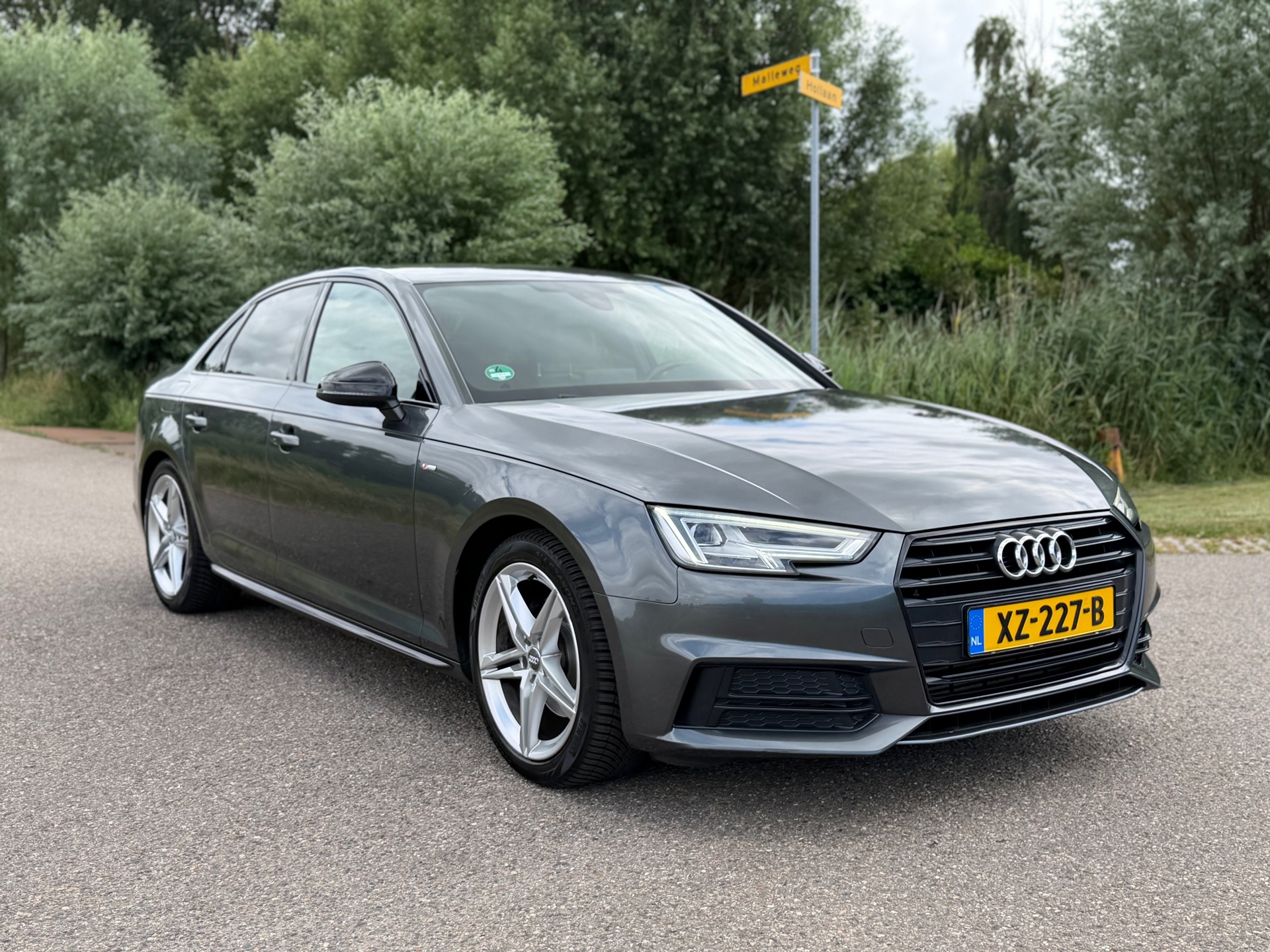 Foto van Audi A4 Limousine