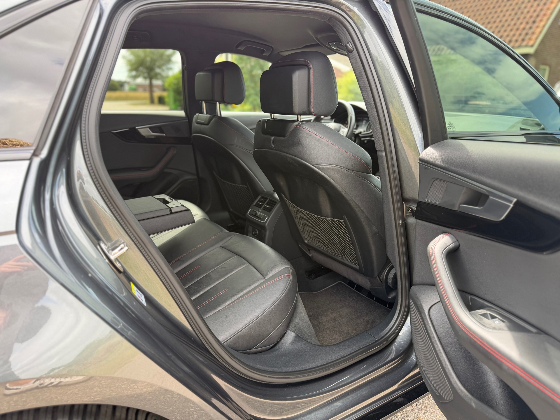 Foto van Audi A4 Limousine