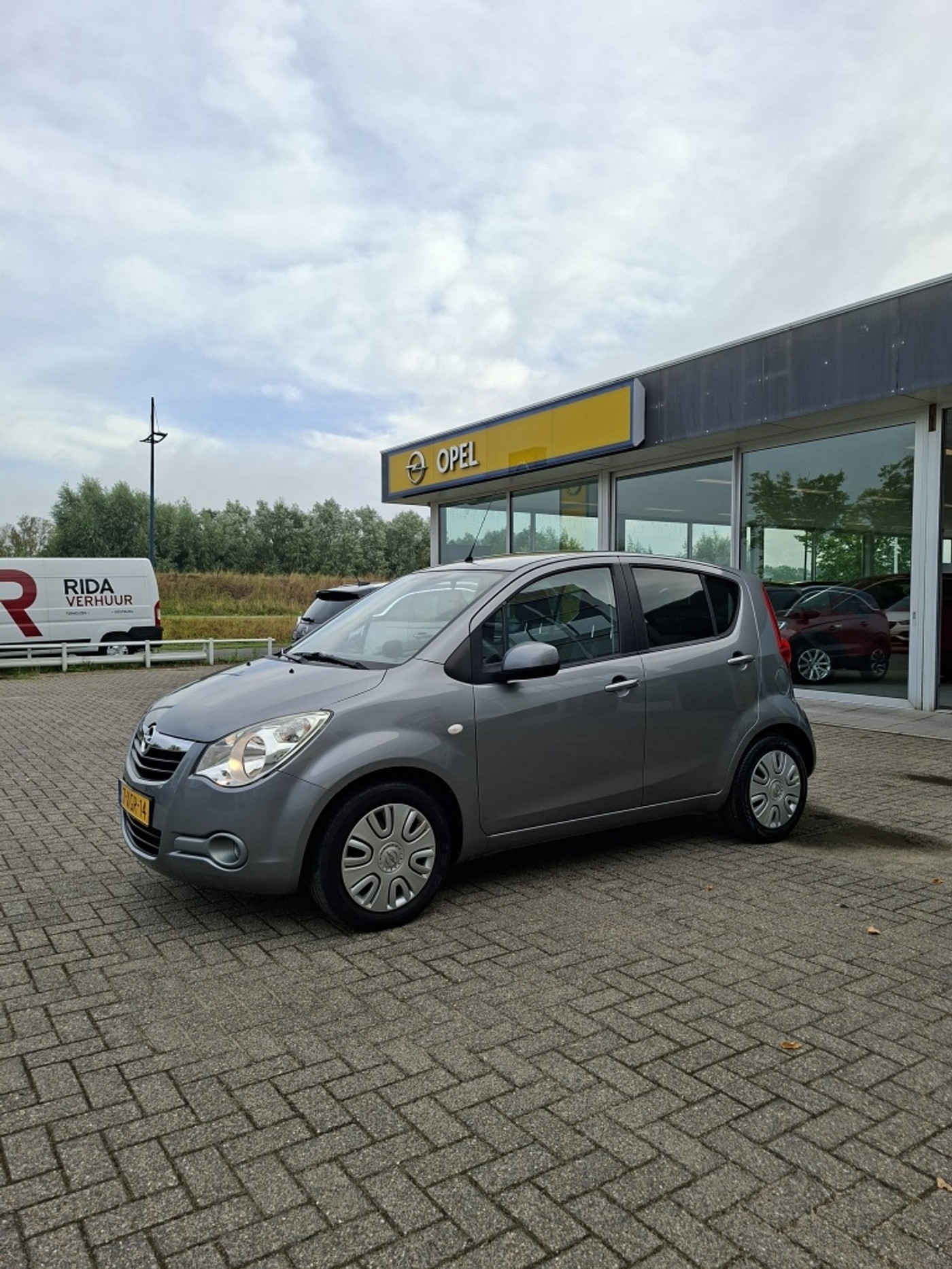 Foto van Opel Agila