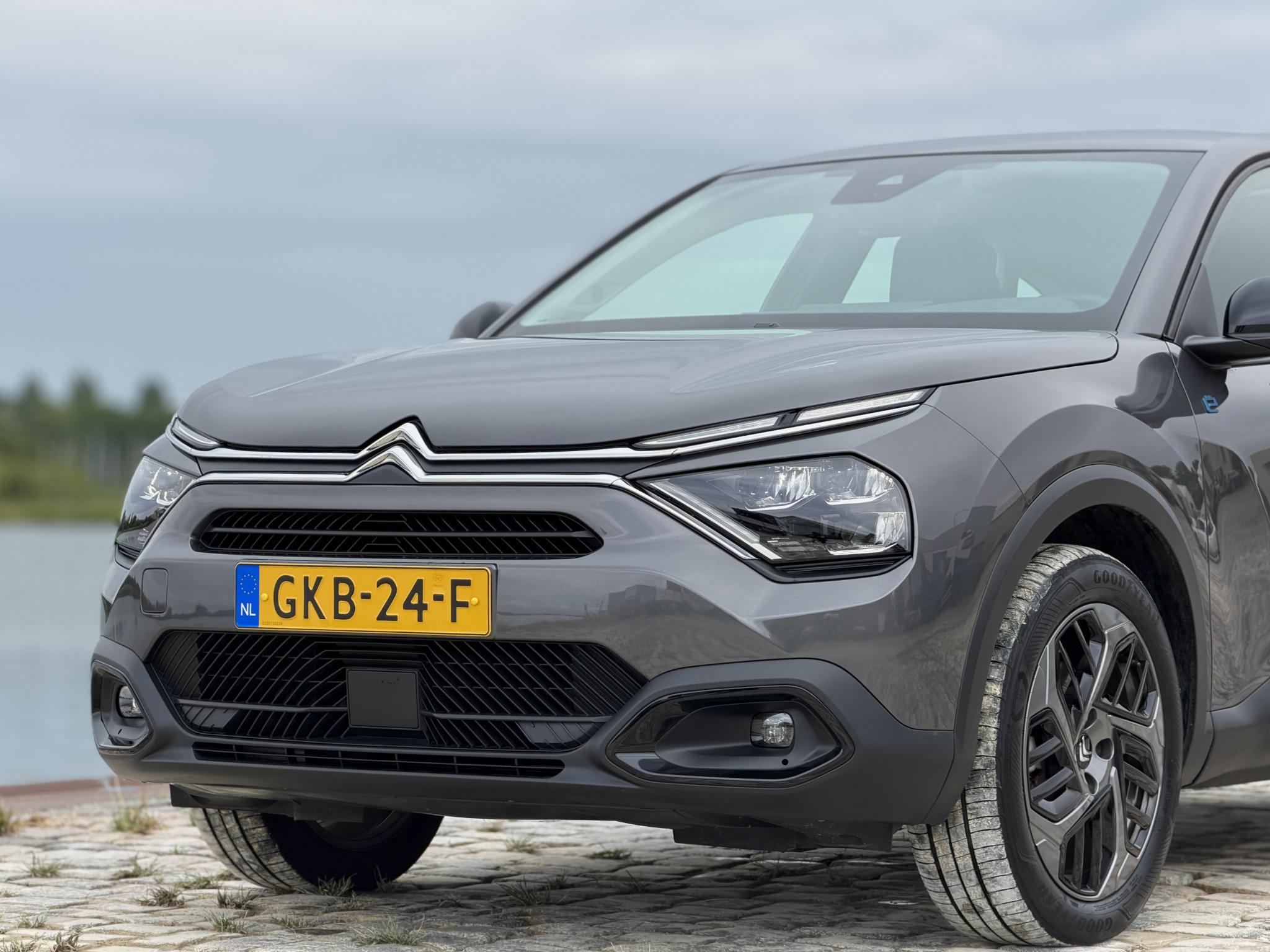 Foto van Citroen E-c4