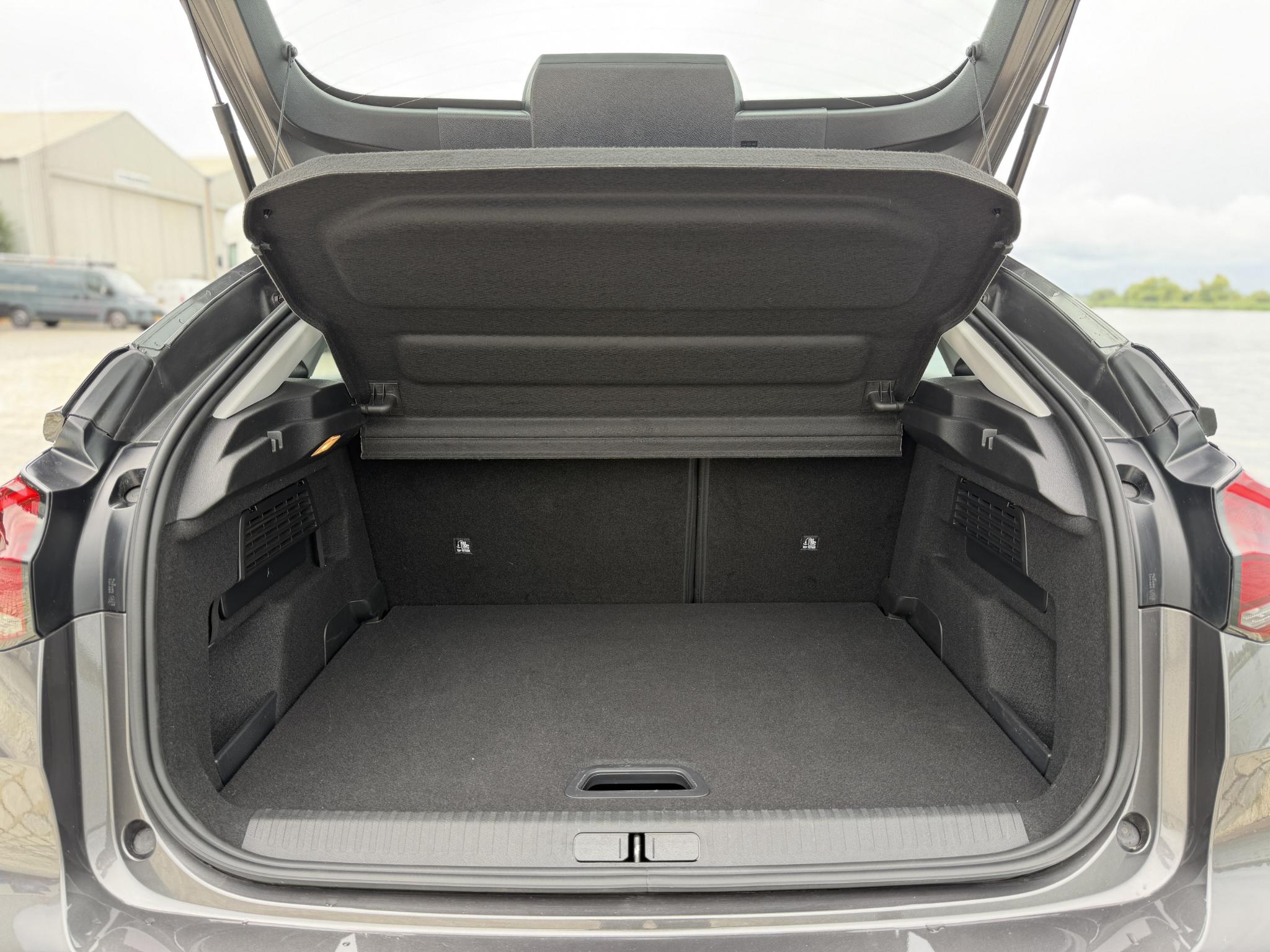 Foto van Citroen E-c4