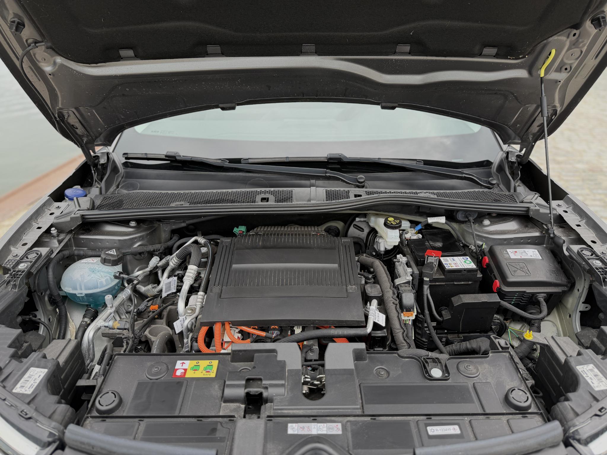 Foto van Citroen E-c4