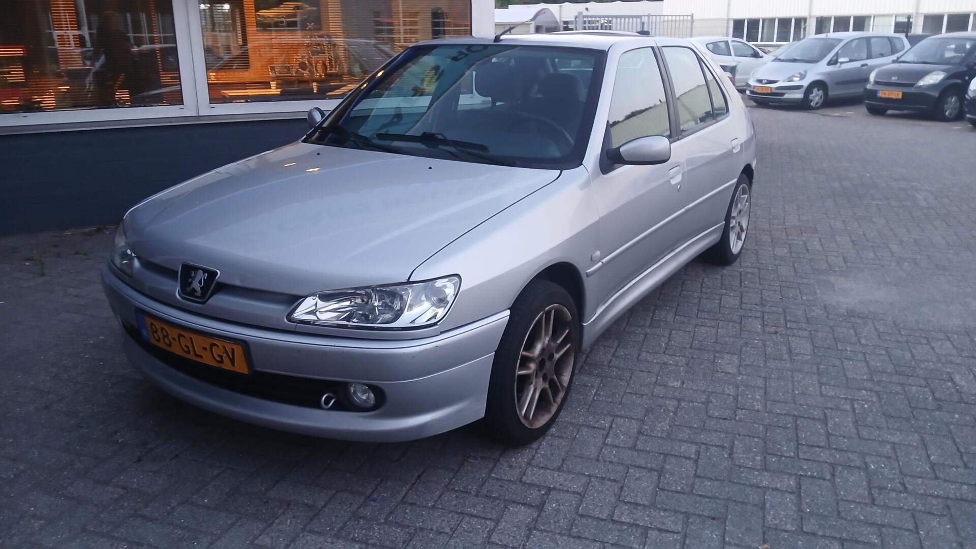 Foto van Peugeot 306