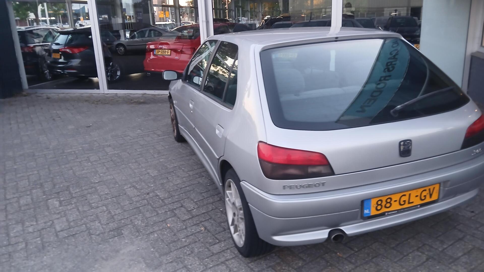 Foto van Peugeot 306