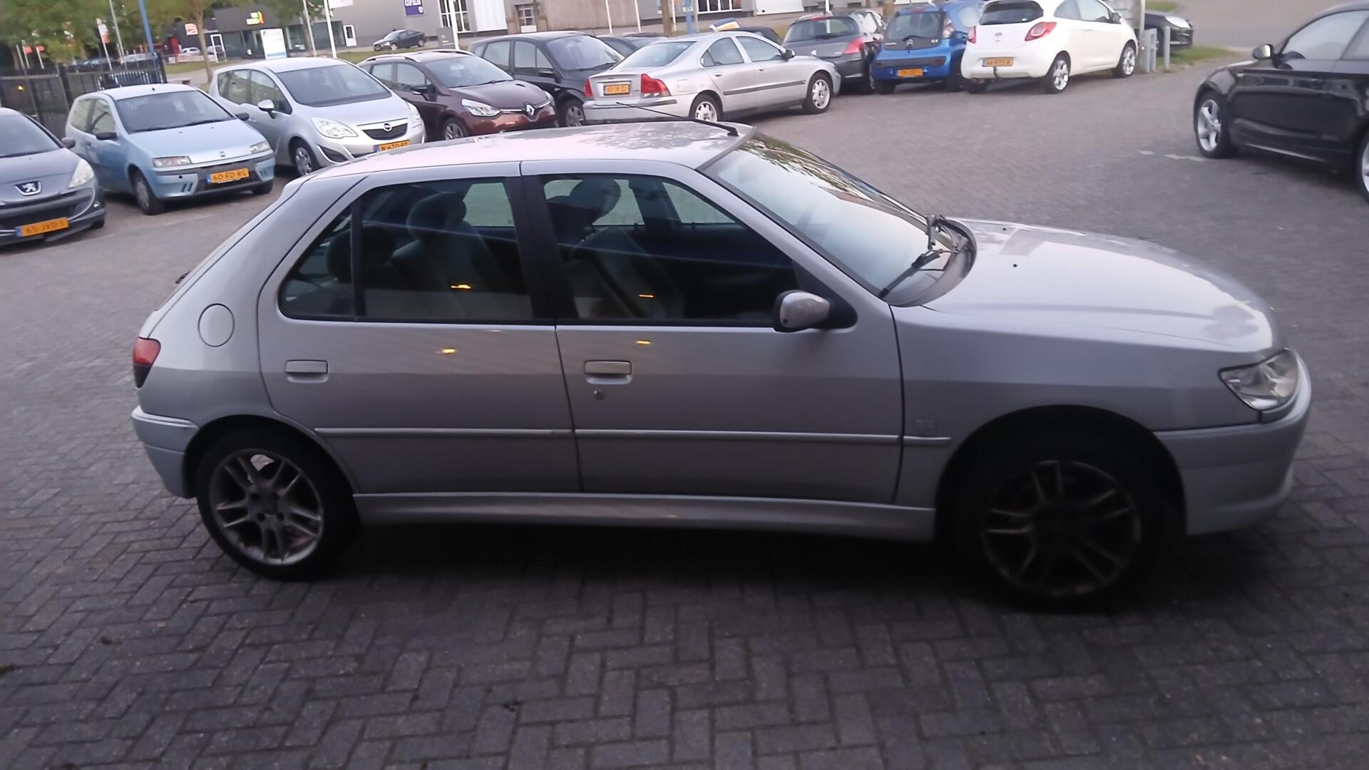 Foto van Peugeot 306