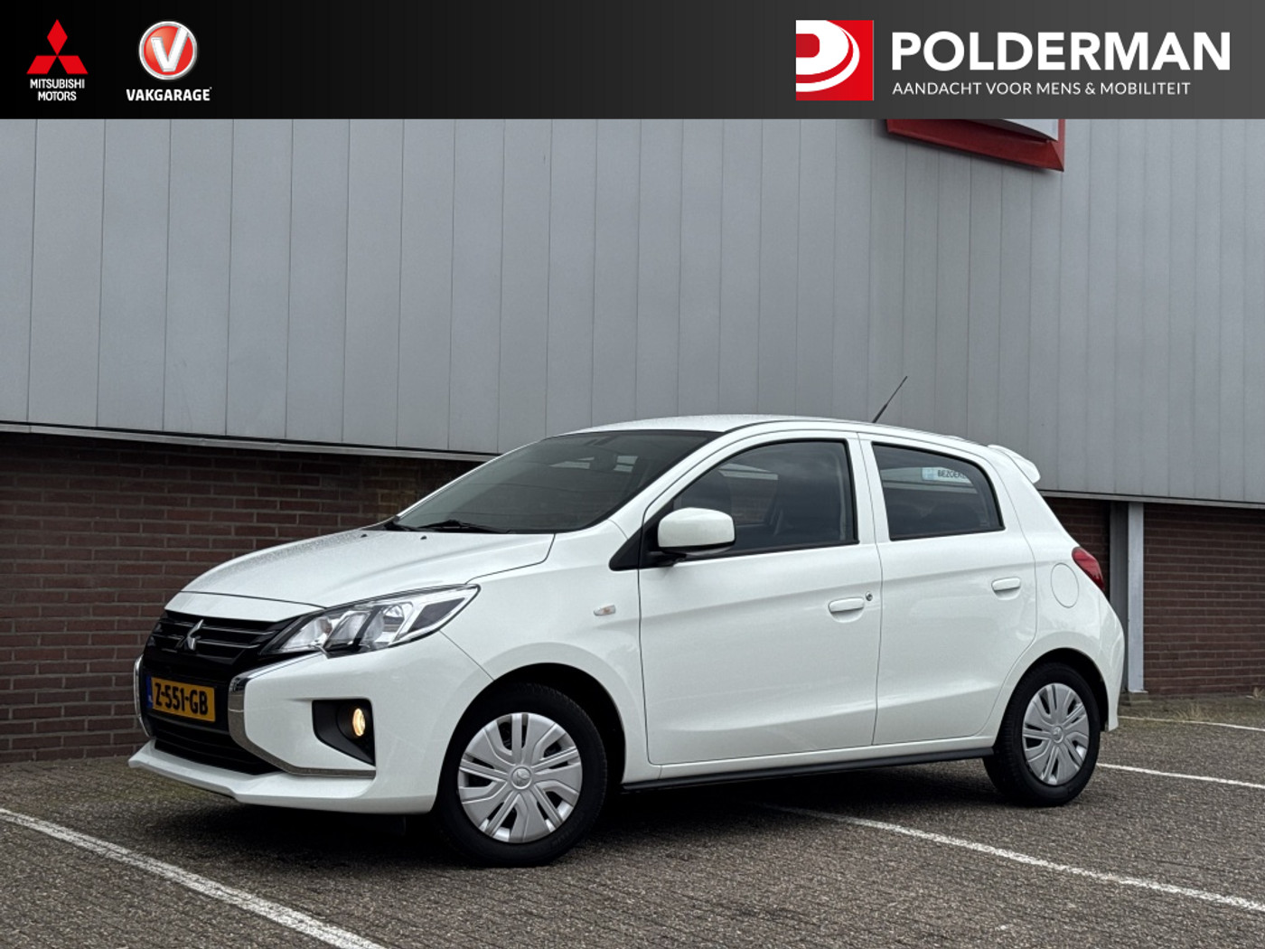Mitsubishi Mitsubishi Space Star 1.2 Connect+ 2024 - voorkant